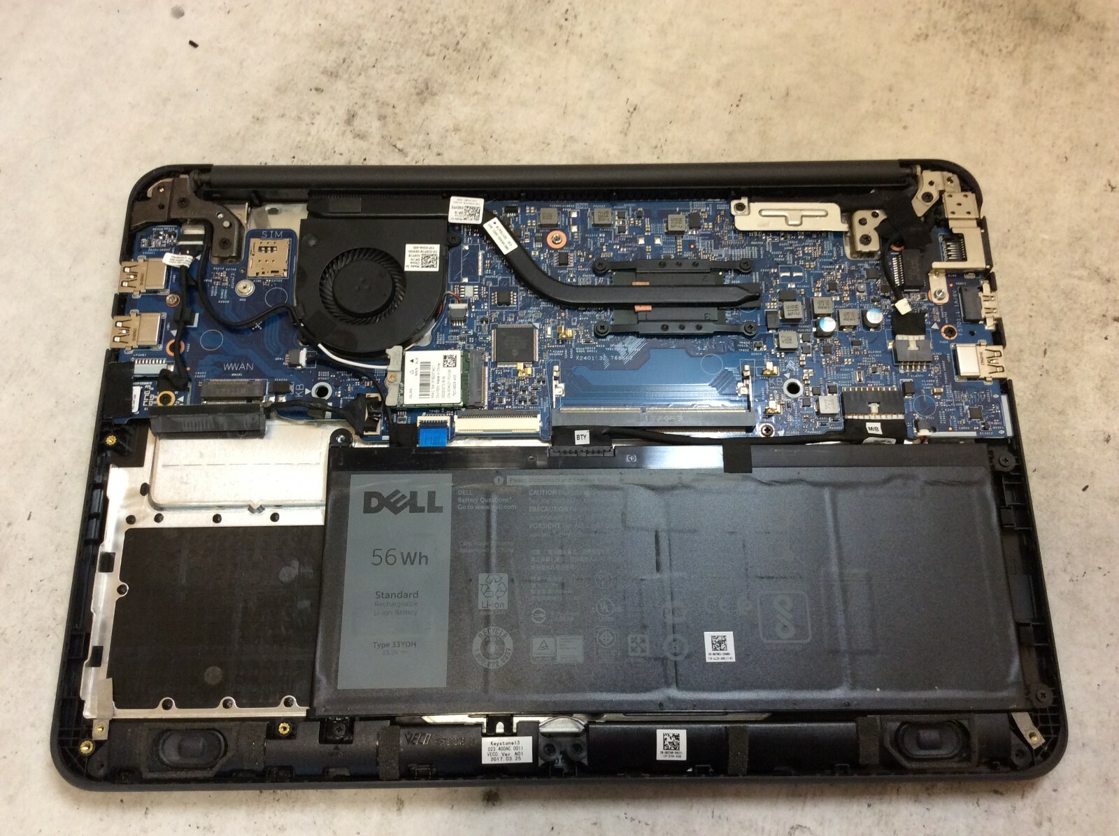 Dell Latitude 3380 Laptop 13″ Intel Core i3 7th Gen LOCKED BIOS RUINED LCD -PP