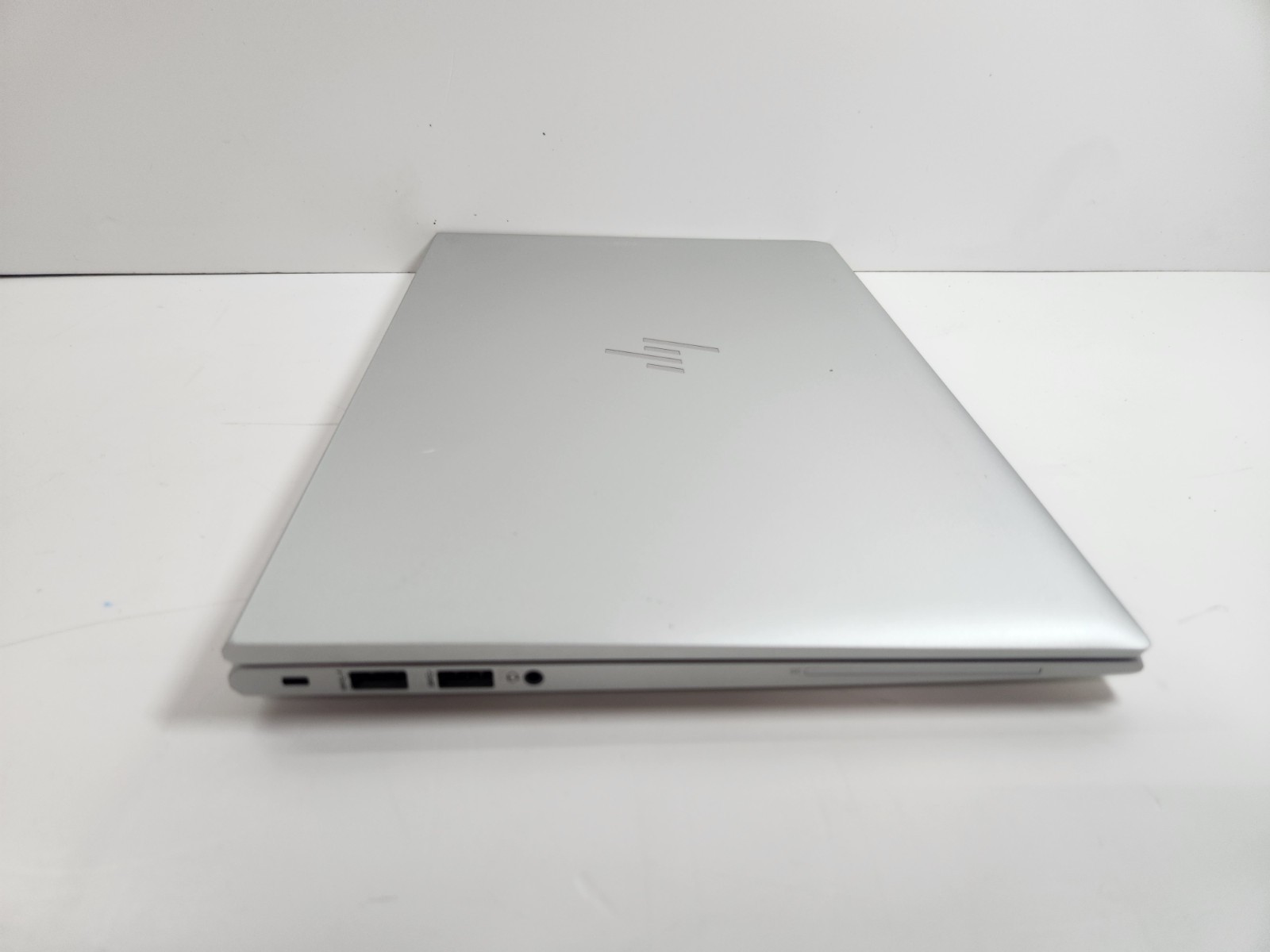 HP EliteBook 840 G8 14″ 16GB 256GB SSD Core i5-1145G7- Excellent condition