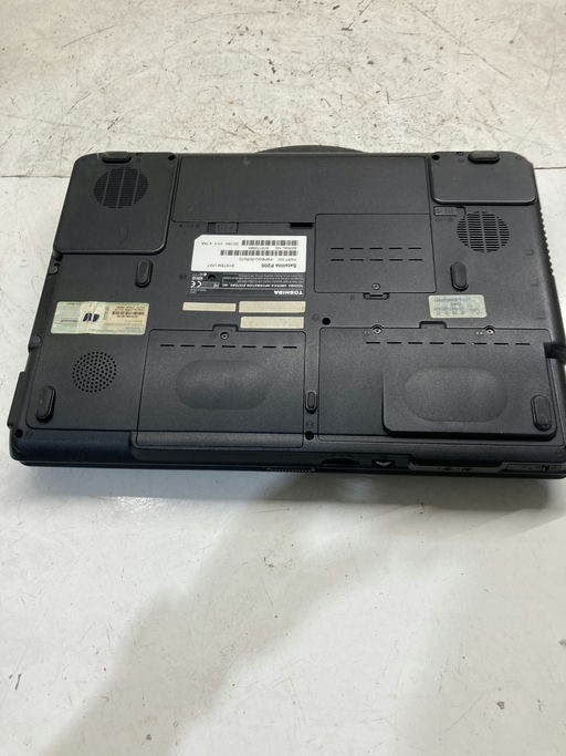 Toshiba Satellite P200 – Toshiba Intel Centrino Duo 1GB NO HDD No Batt