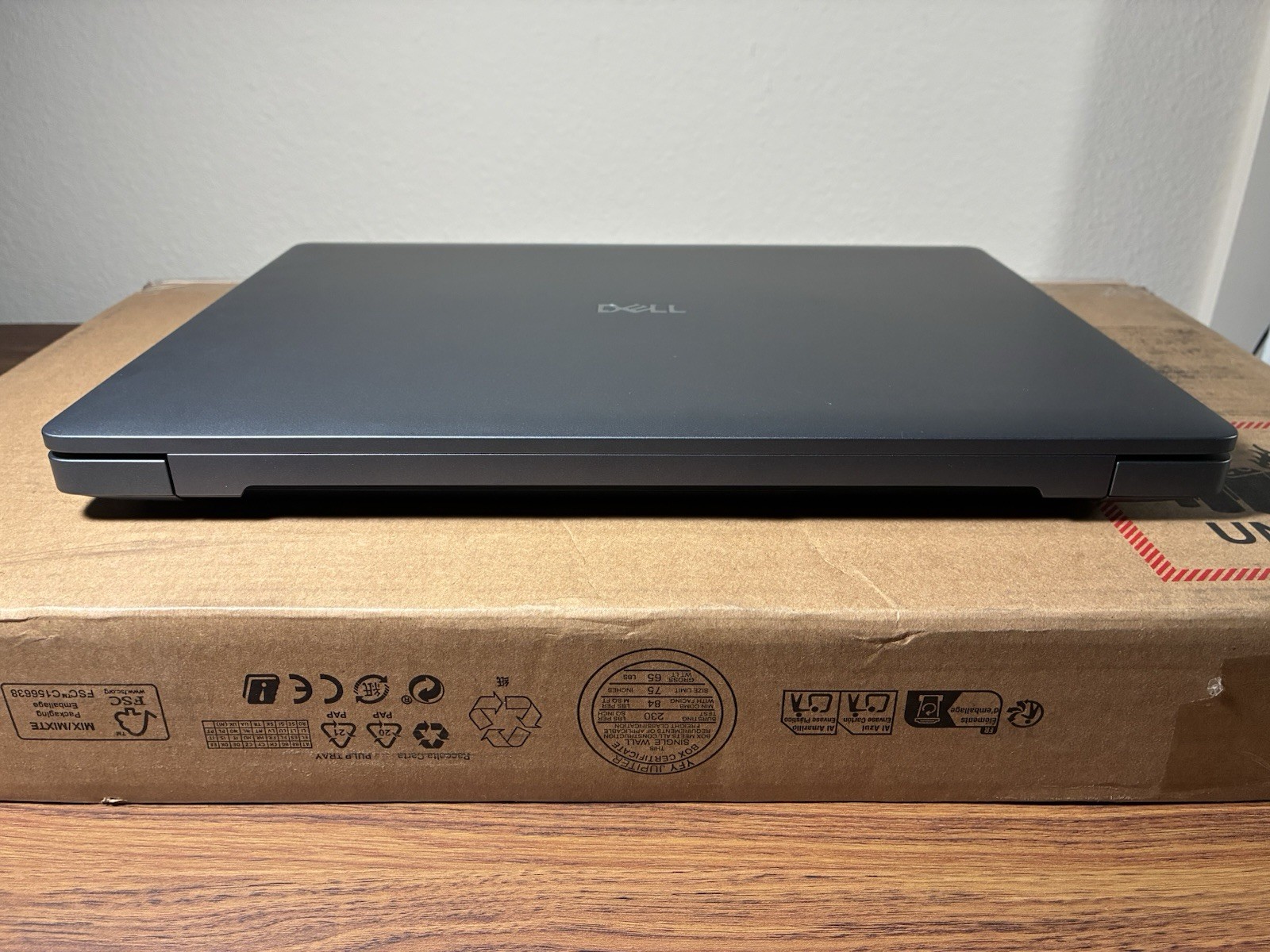 Grade A DELL Pro Max MC16250 Ultra 5 235H 16GB 512GB LTE 16″ FHD+ 2Yrs Warranty!