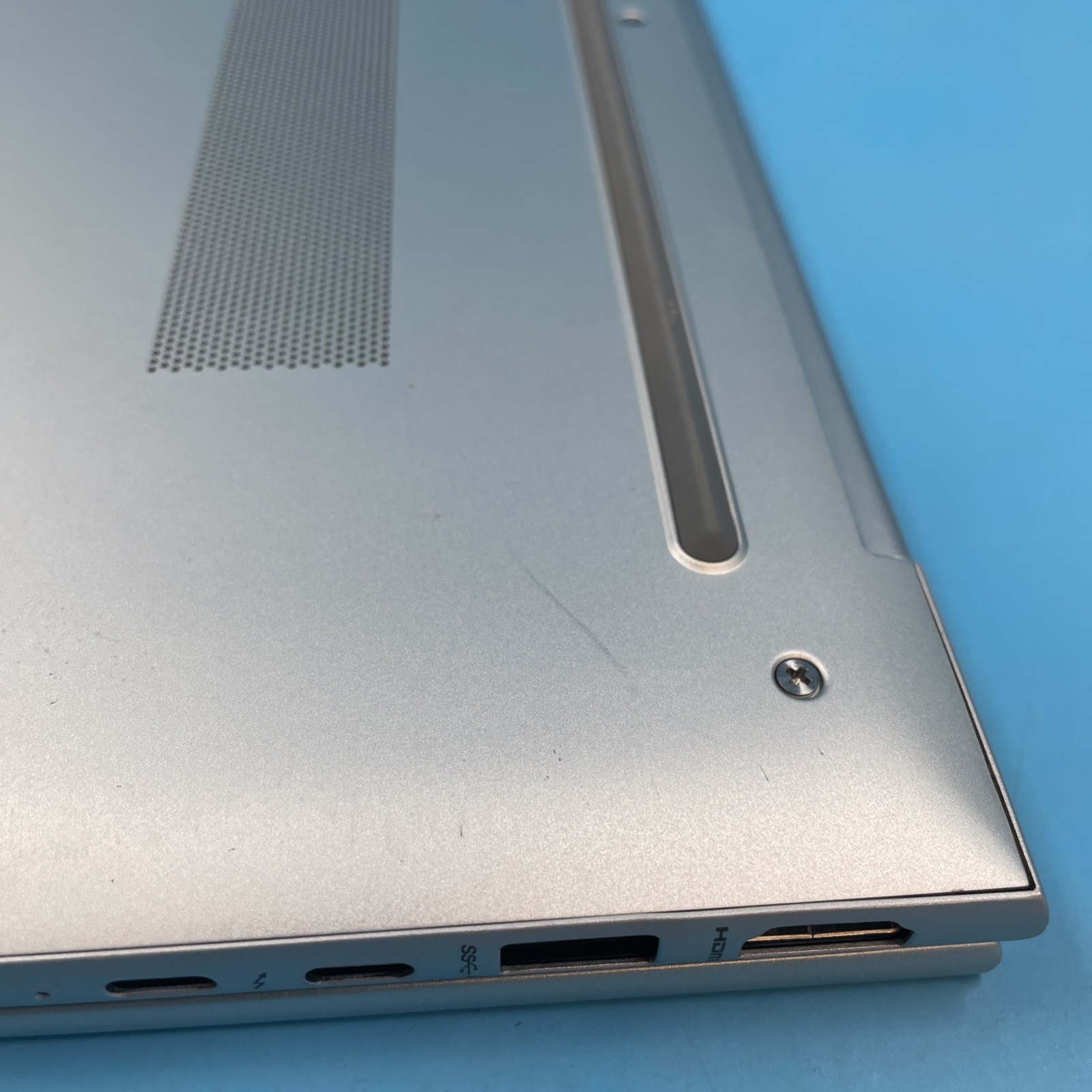 HP EliteBook 840 G10 | i5-1345U | 16GB RAM | 256GB SSD | WIN 11 PRO | 77% BATT