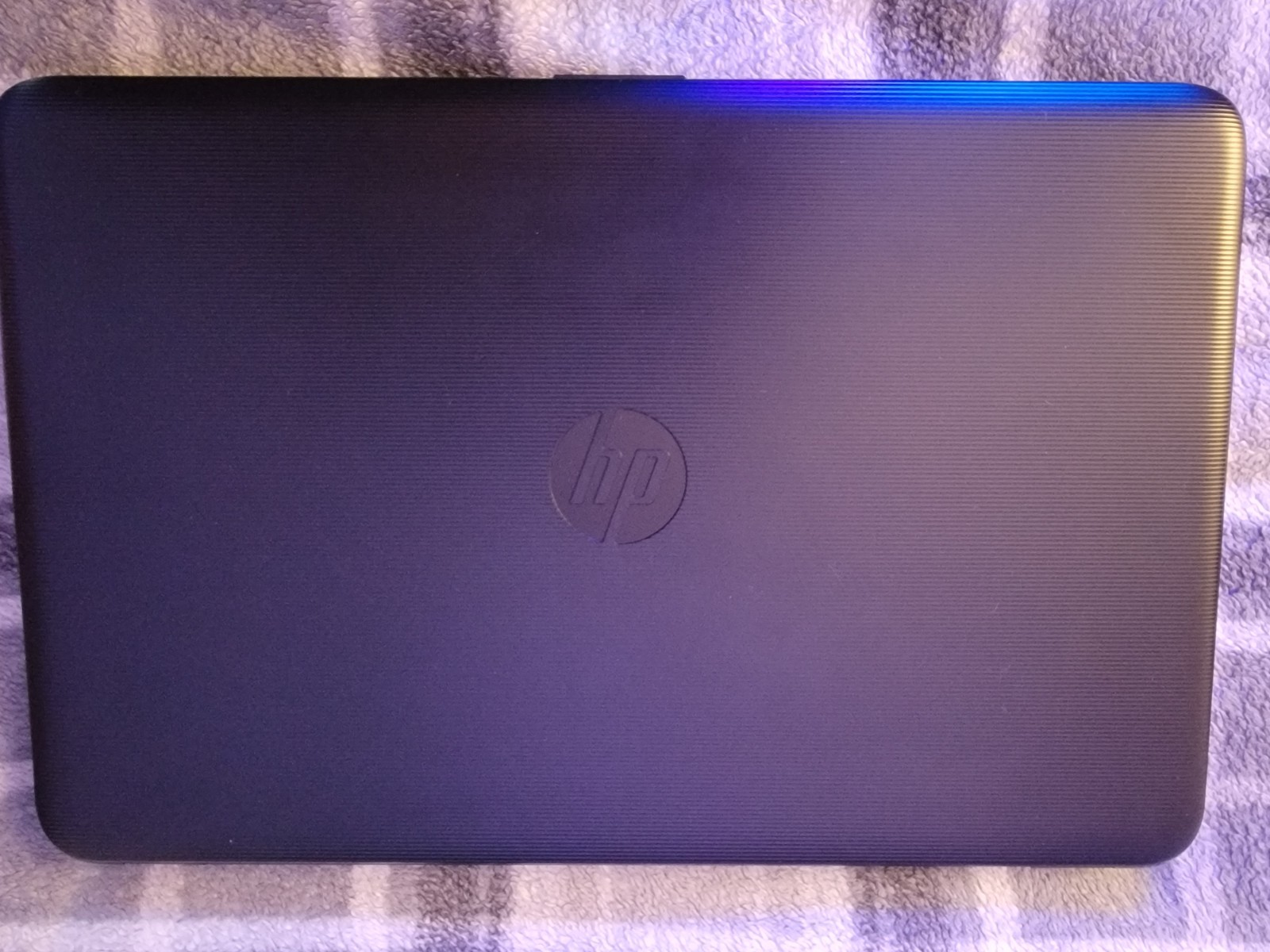 HP Notebook 15.6” – 15-ba018wm AMD E2-7110 Quad-Core APU, 4GB RAM