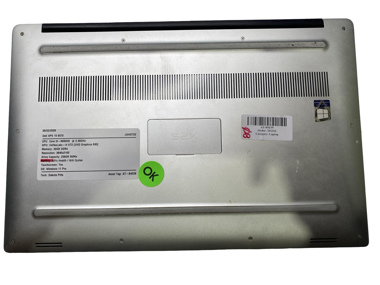 Dell XPS 15 9570 TS Core i9 8950HK 32GB 256GB Win11Pro No Battery Grade C
