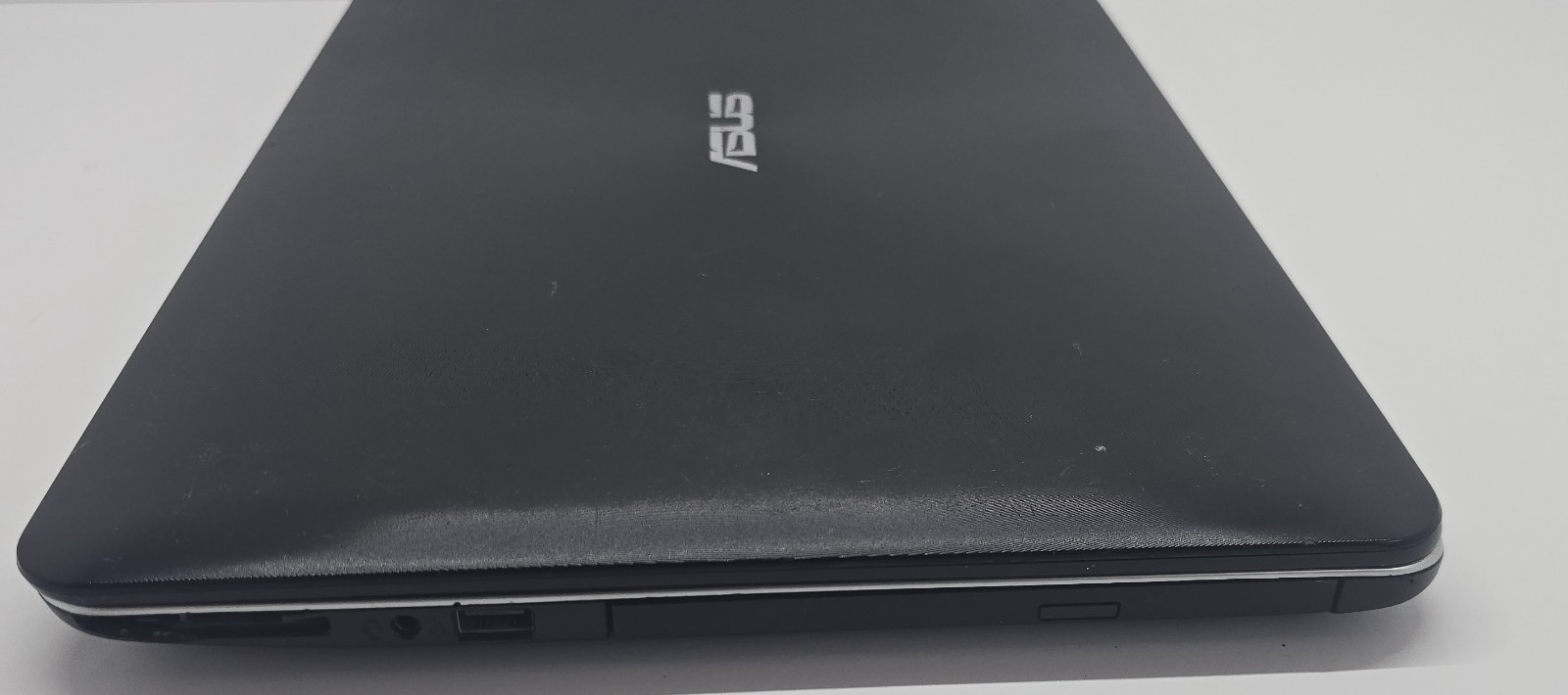 Asus X555LA 15.6″ Laptop Intel i3-4030U 1.9GHz 4GB RAM 320GB HDD NO OS