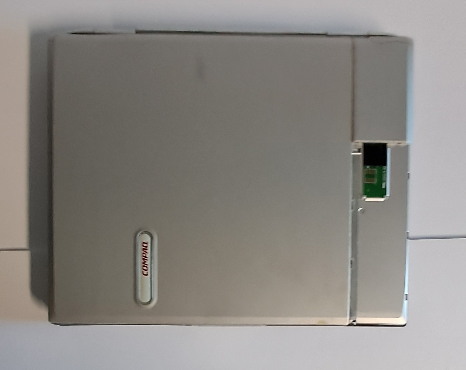 Compaq Presario 1500 Windows XP Home Edition Laptop