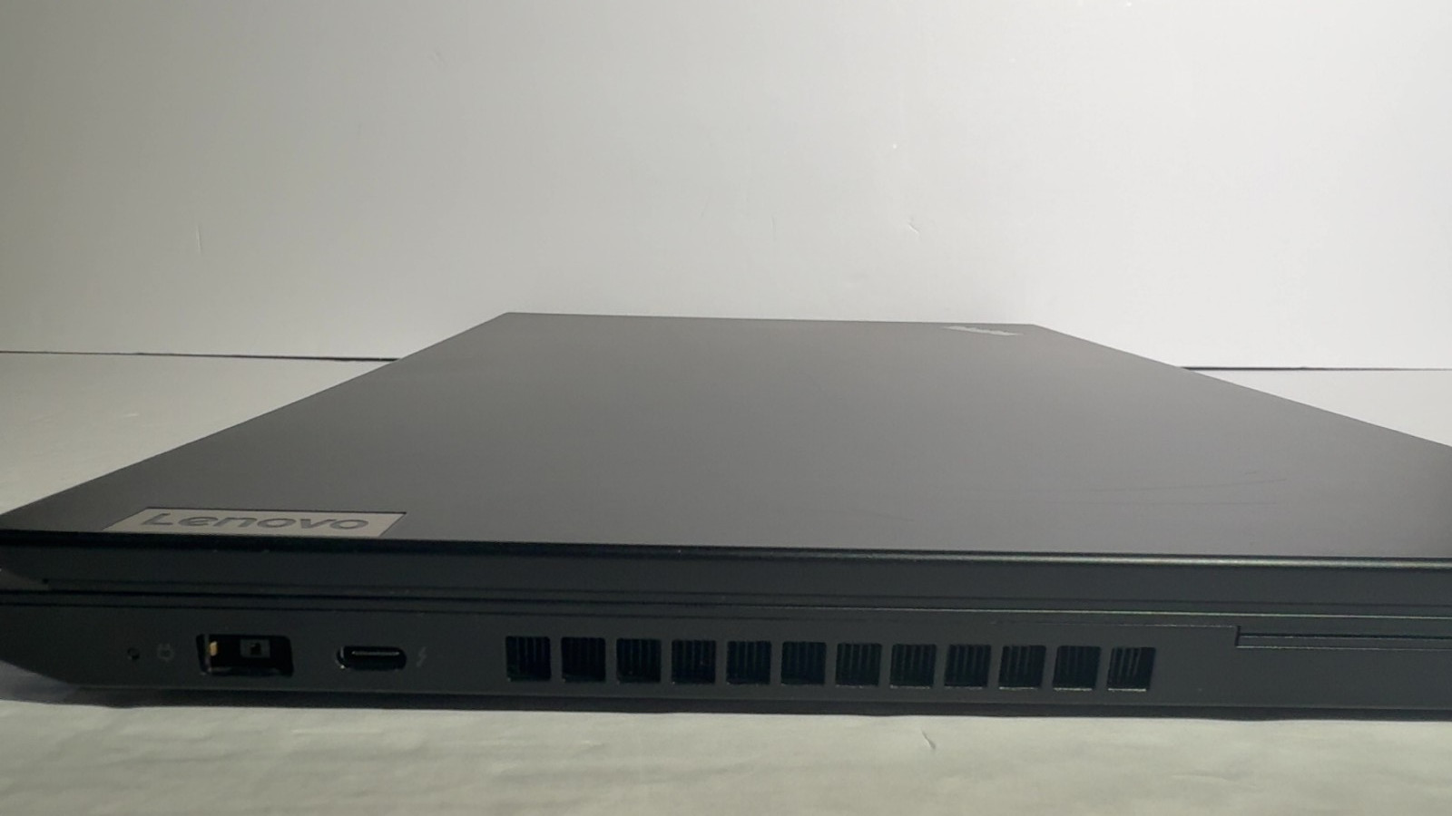 Lenovo ThinkPad T15p Gen 2 15.6″ i7-11800H 16GB 512GB SSD NVIDIA GTX 1650