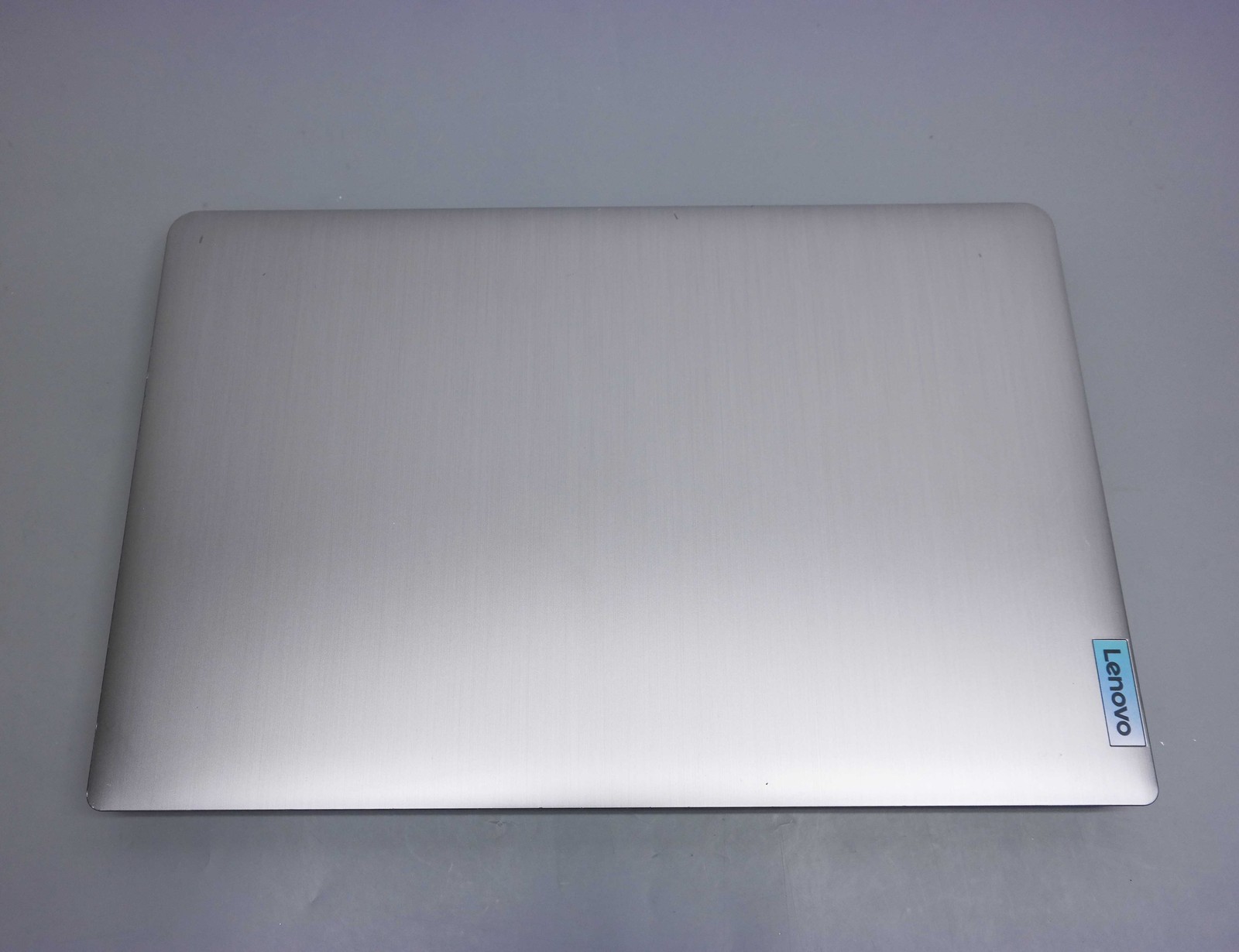 IdeaPad 3 82H801DQUS 15.6″ Intel Core i5-1135G7 12GB 256GB
