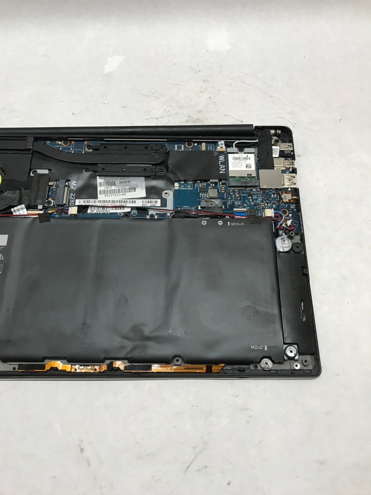 Dell XPS 13 9343 13″ Intel Core i5 8GB RAM NO HDD/OS For Parts CRACKED READ – DW