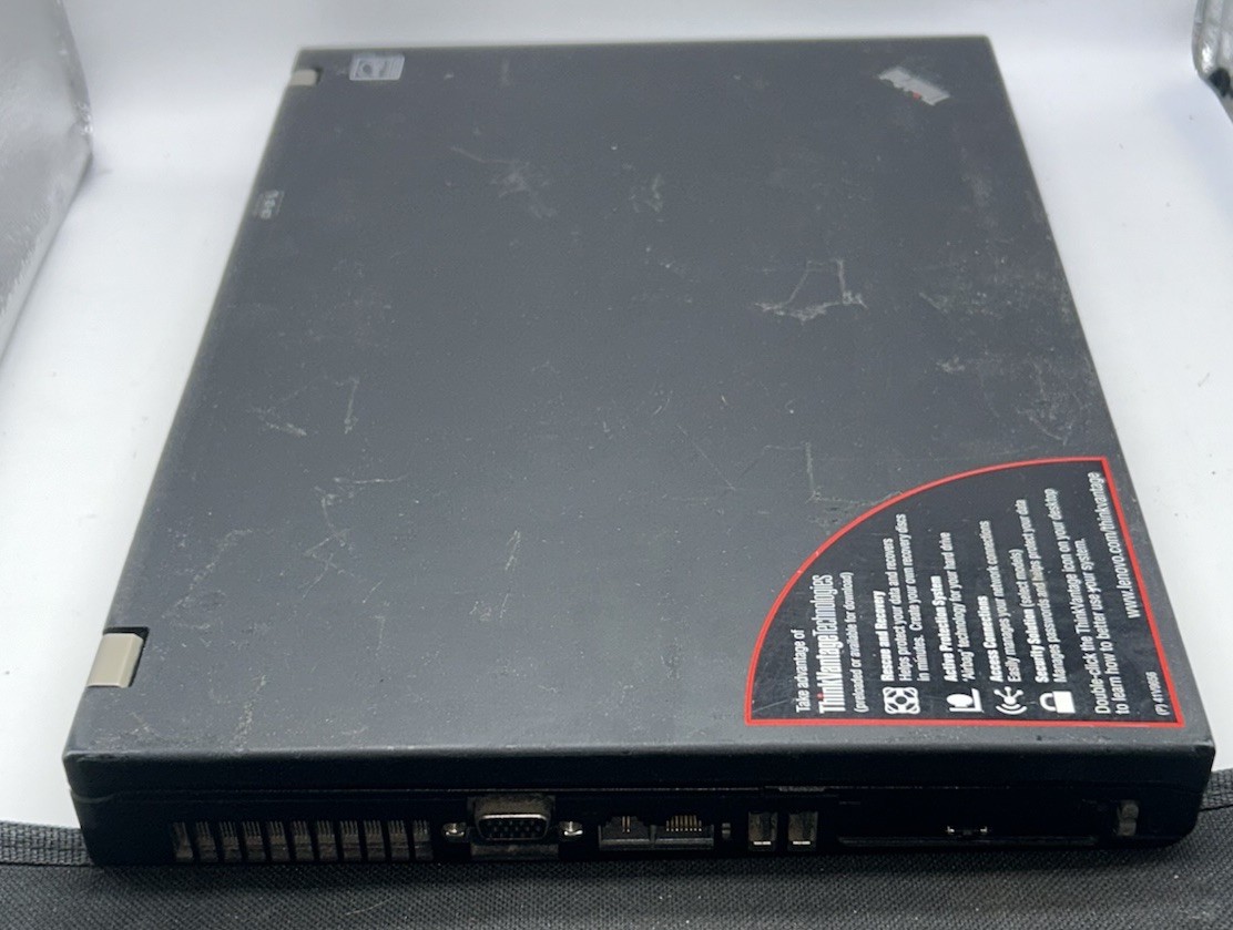 Lenovo ThinkPad R61i Tested Working Vintage “Needs To Be Factory Reset”