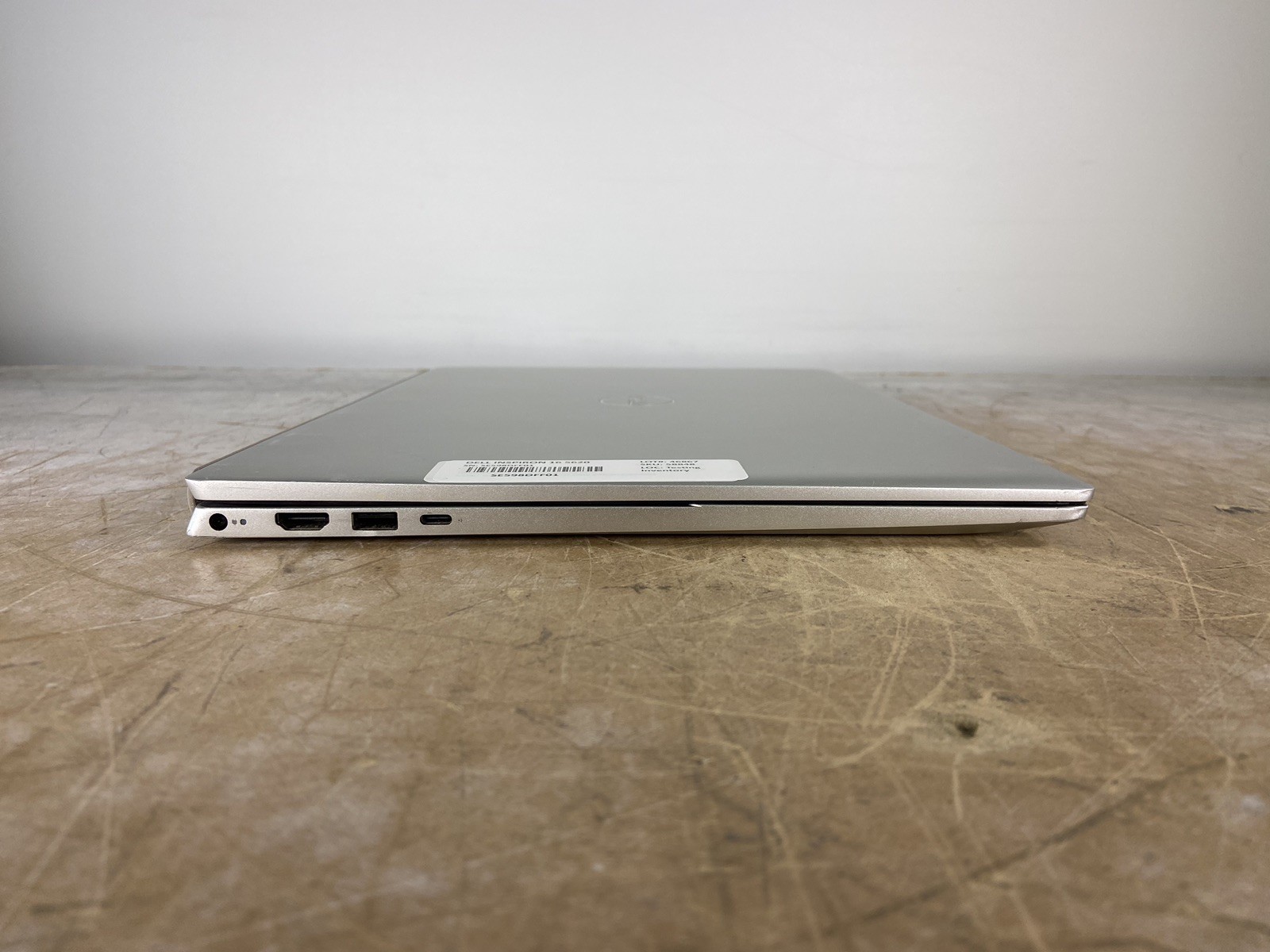 DELL INSPIRON 16 5620 i7-1255U @ 1.20GHz, 4GB RAM, NO HDD/OS – (FOR PARTS)