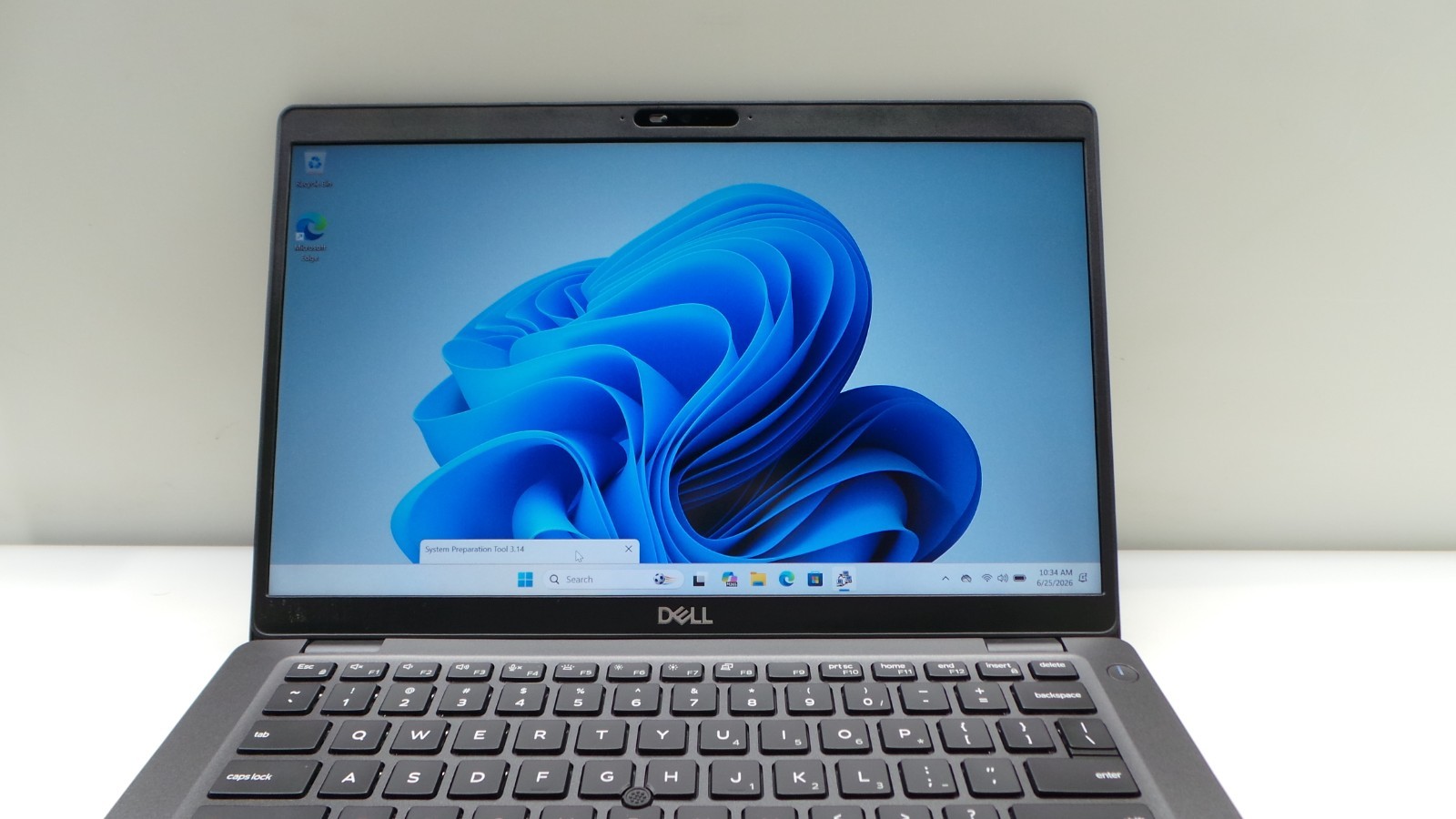 Dell Latitude 5400 | 14″ | i5-8265U 1.60GHz | 16GB RAM 256GB NVMe | WIN 11 PRO