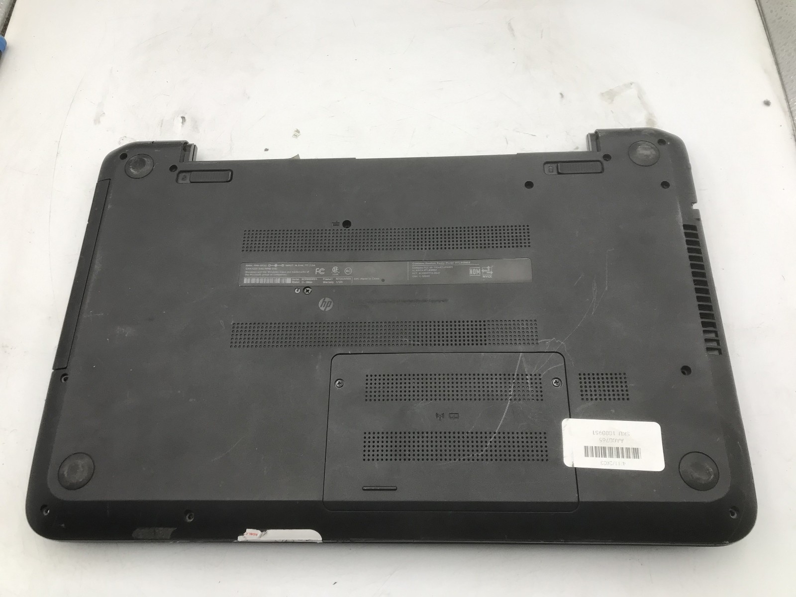 HP 15 F305DX – FOR PARTS/BROKEN LCD – AMD A6 5200 – NO RAM -READ DESCRIPTION- BB