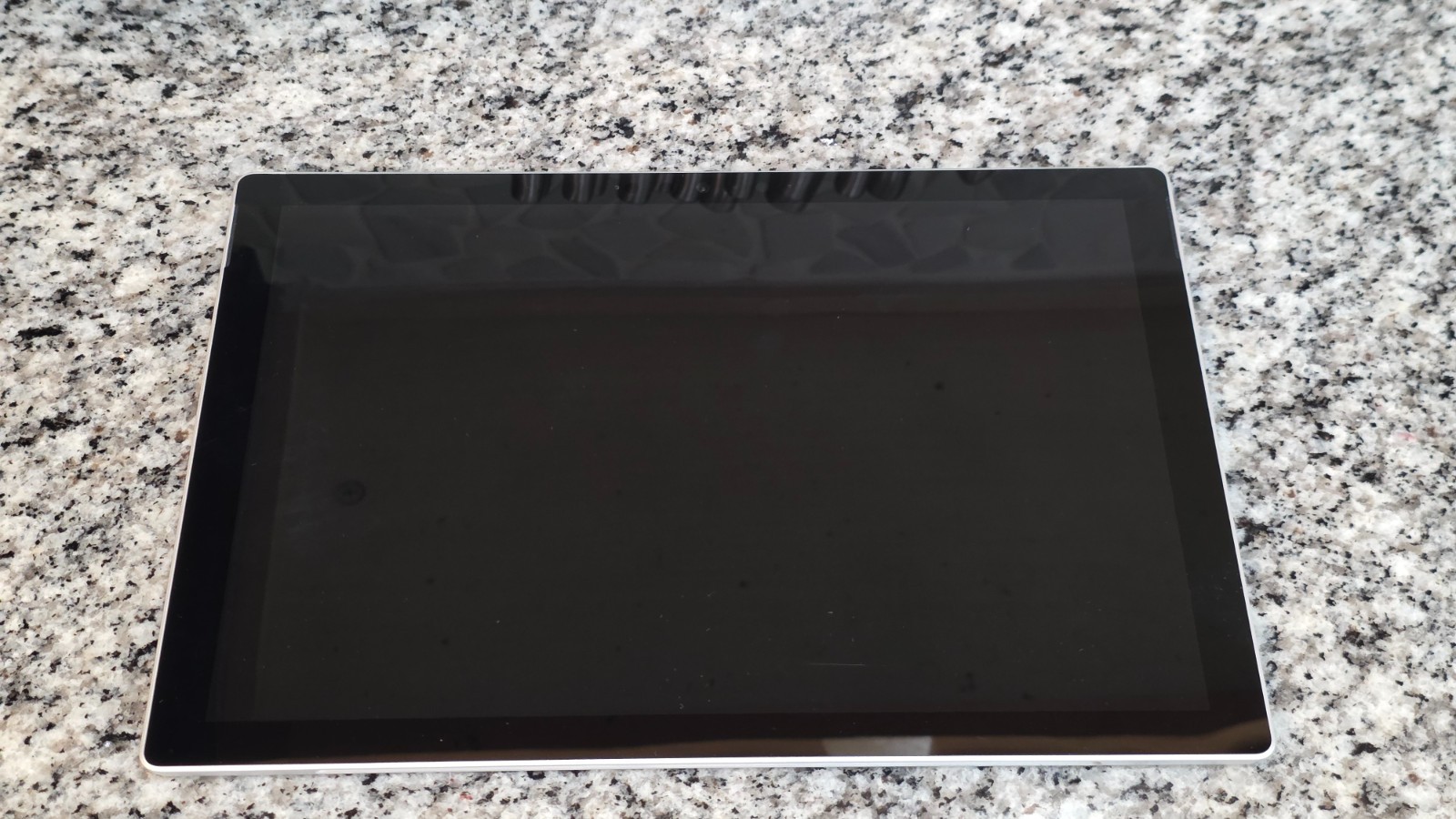 Microsoft Surface Pro 7 128GB Wi-Fi (Unlocked) 12.3″
