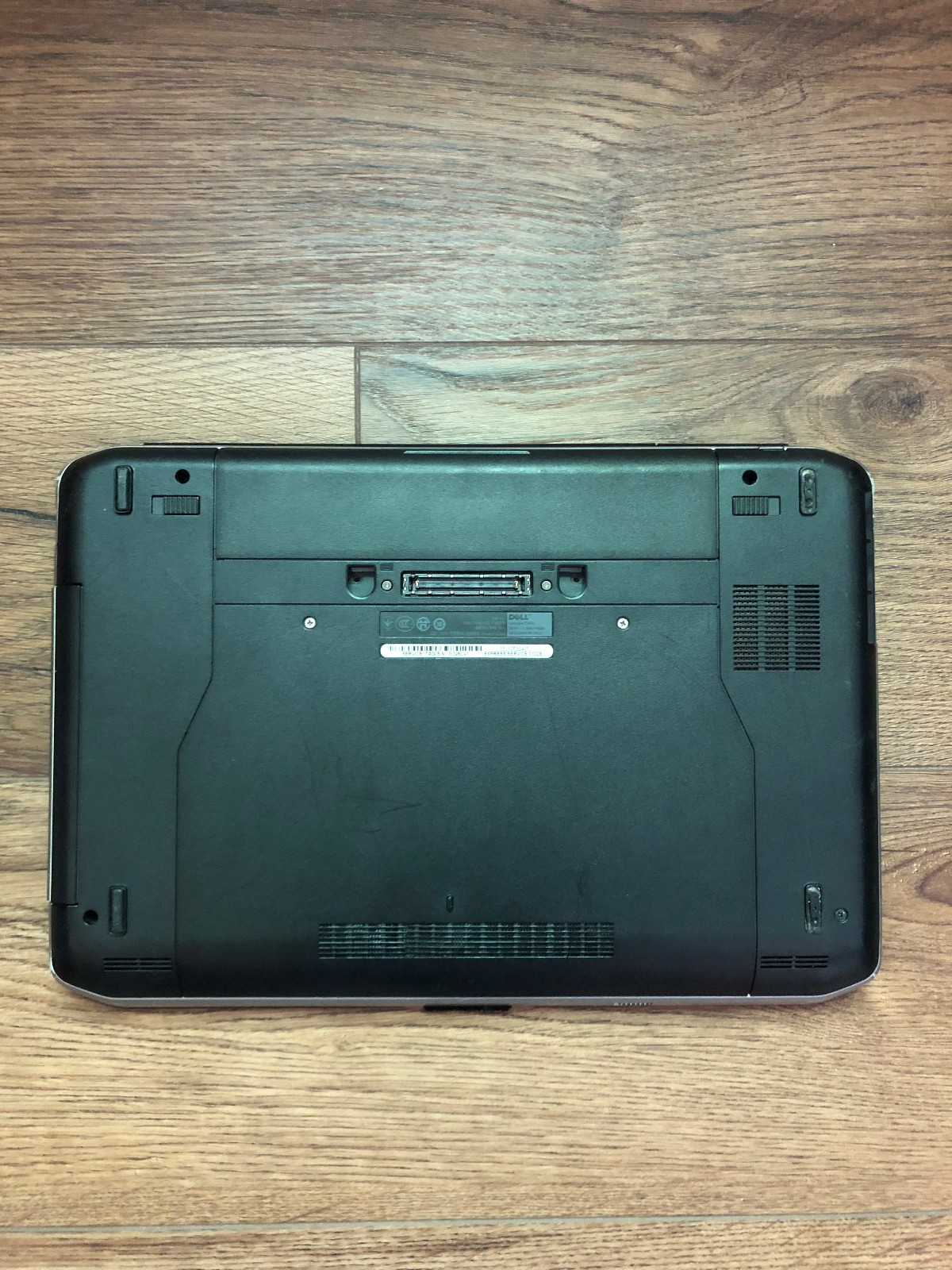 Dell Latitude E5430 (8 GB RAM, Intel Core i3-2350M, 250 GB SSD, Windows 10 Pro)