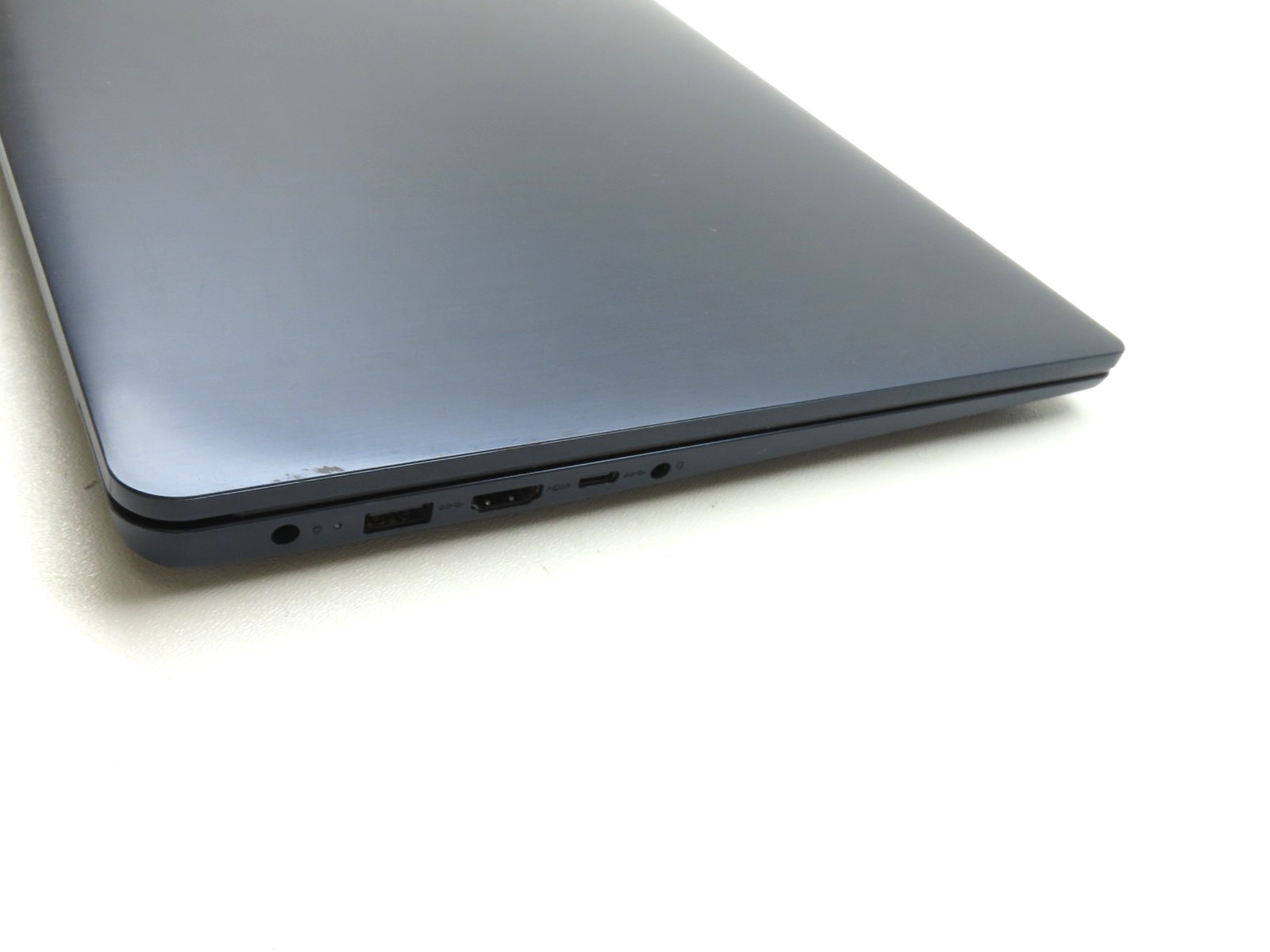 Lenovo IdeaPad 3-15ITL6 15.6″ Intel Core i5-1155G7 2.5GHz 8GB RAM 512GB SSD