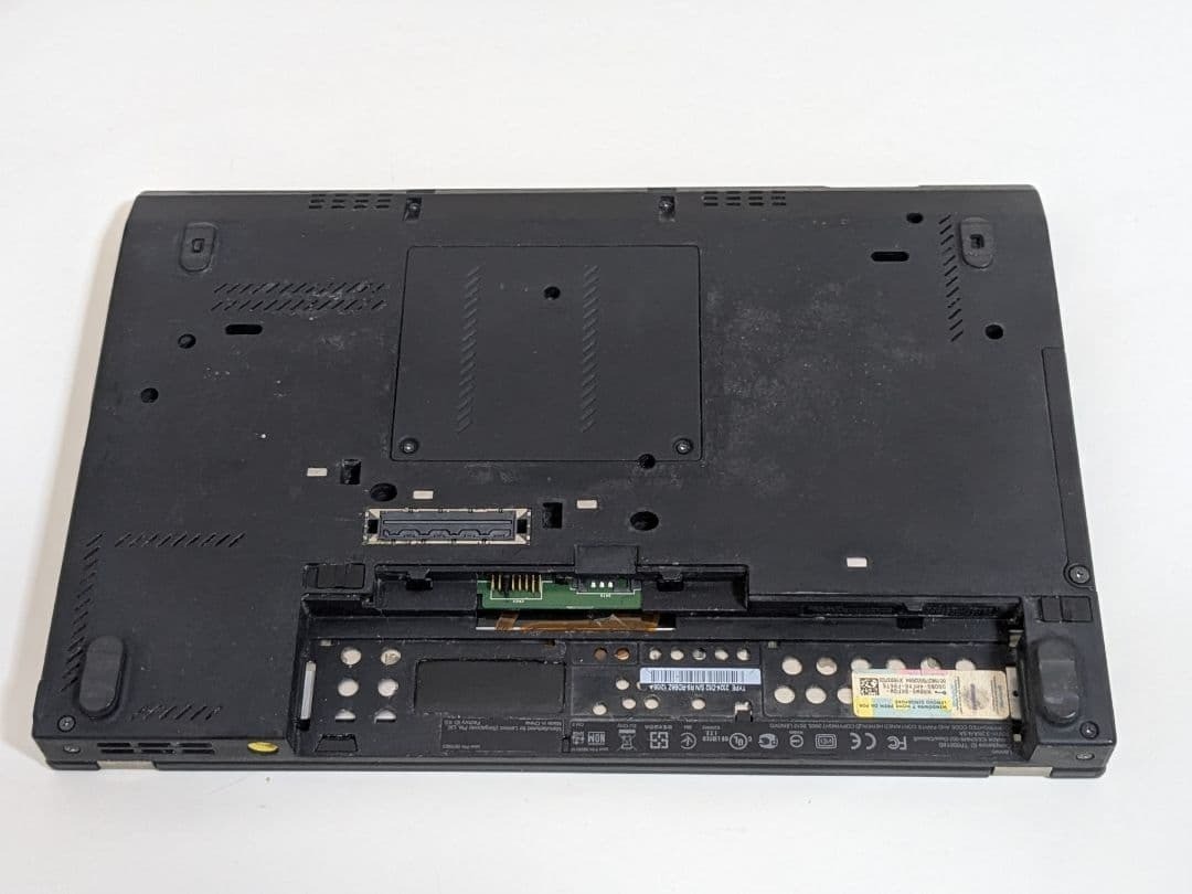 Lenovo ThinkPad X230i Core i3-3110M 4GB 320GB HDD Win10 Home Laptop