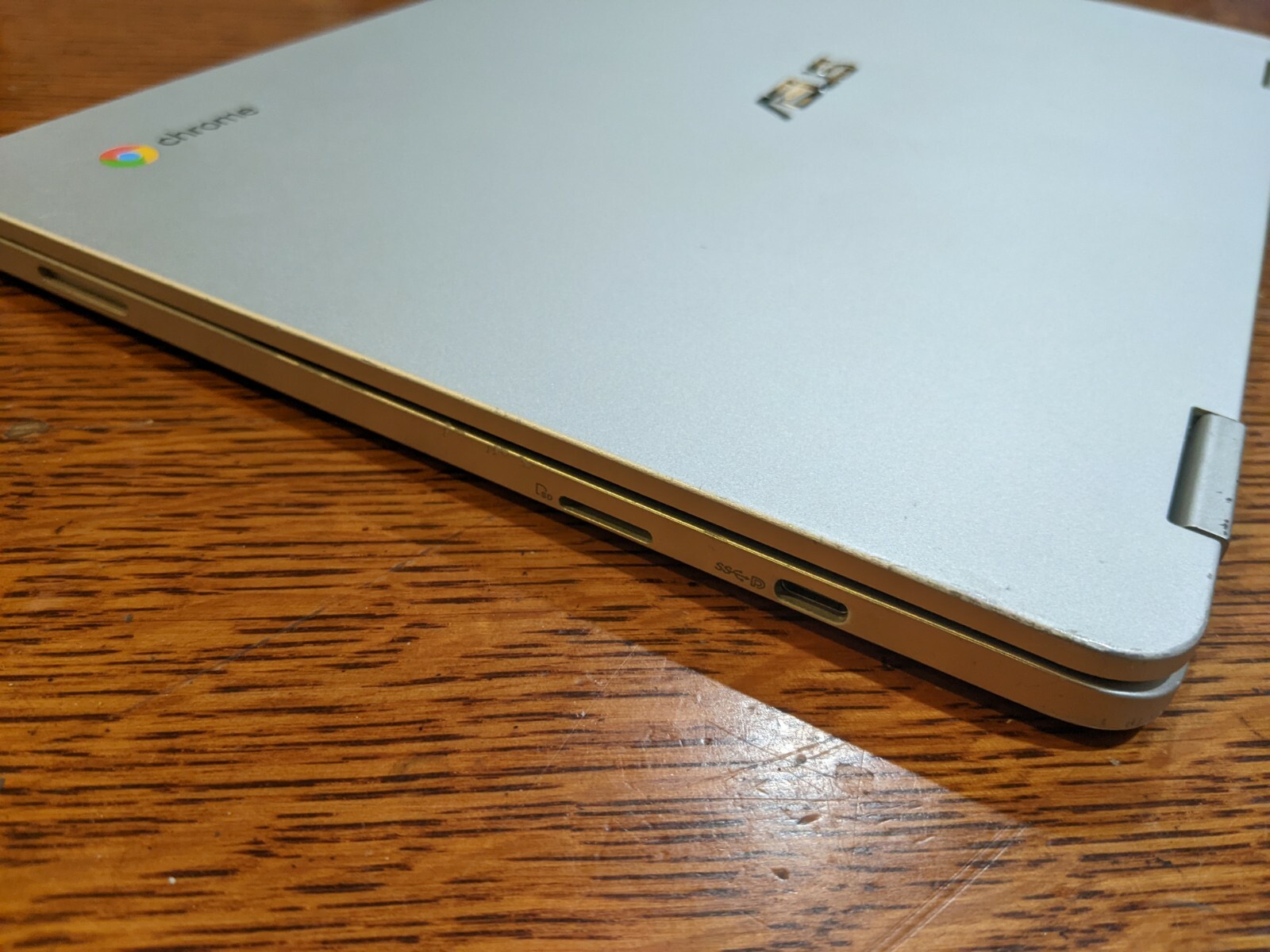 Asus Flip C302C Chromebook Core M3-6Y30, 4GB / 64GB, 12.5″ Touch Screen *READ*