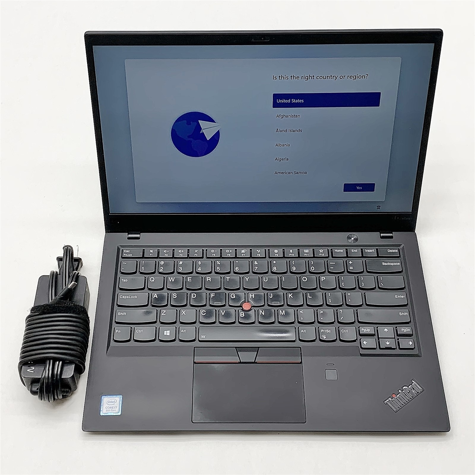 Lenovo ThinkPad X1 Carbon Laptop i7 8550U 1.80GHZ 14″ FHD 8GB 512GB M.2 Win 11