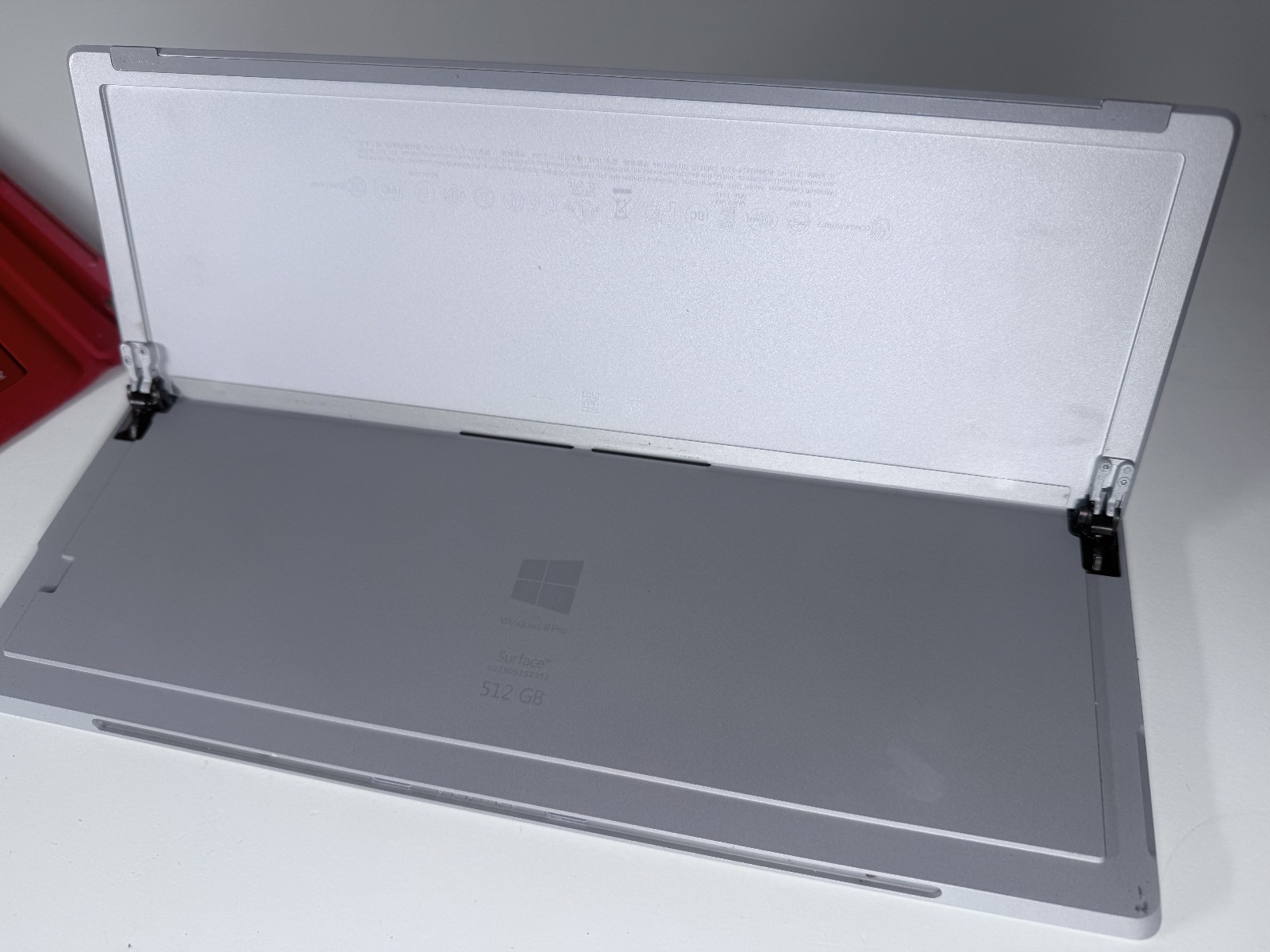 Microsoft Surface Pro 3 i7-4650U CPU @ 1.70GHz 8 GB RAM 512 GB Win 10 Pro