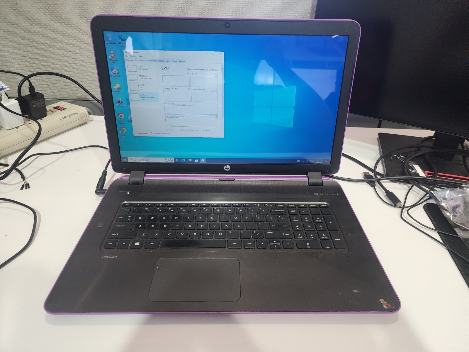 HP Pavilion 17.3″ Gaming Laptop 17-g153cy AMD A4 6210 Radeon R3 16gb Ram 1TB SSD