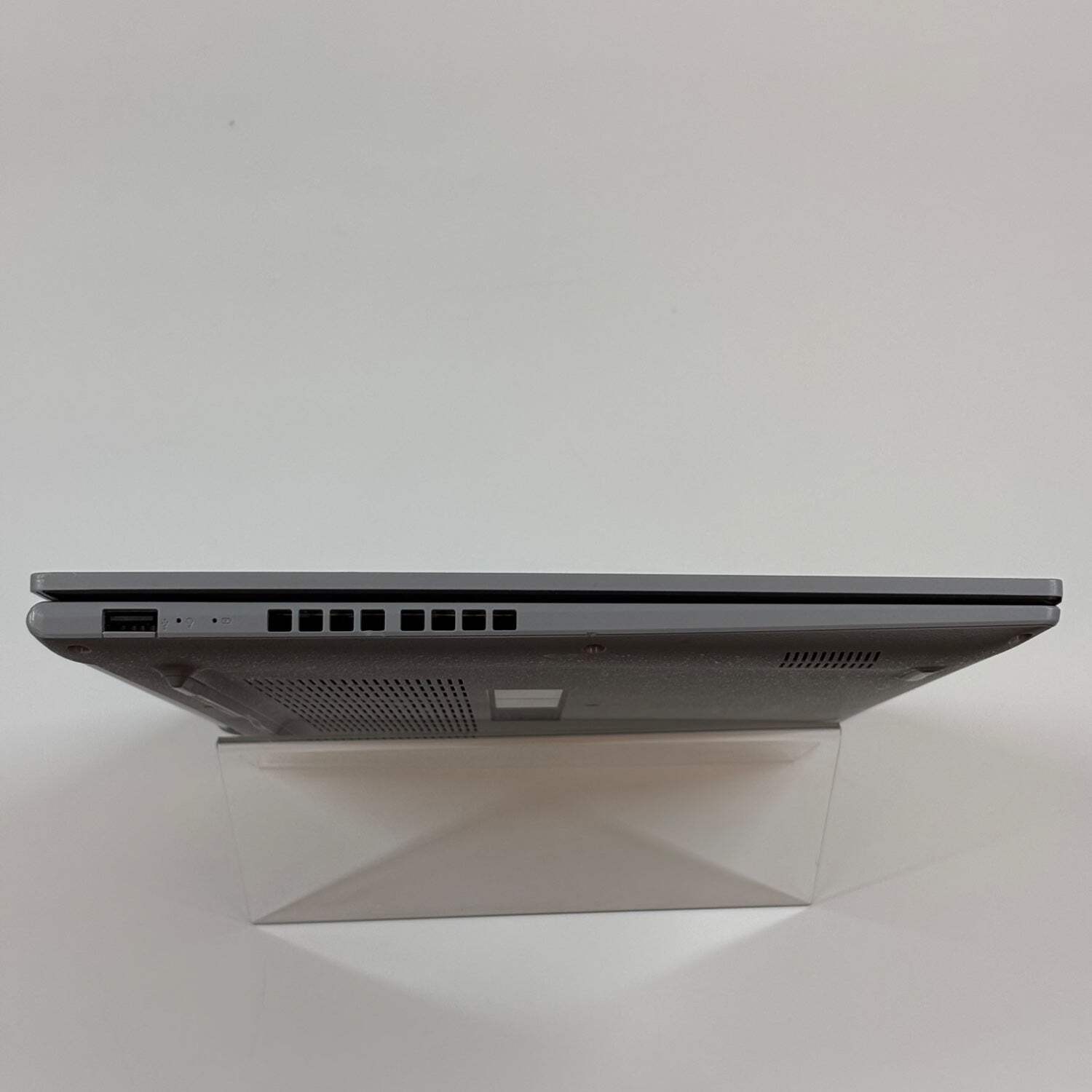 Asus Vivobook 16 F1605VA-WS96 16″ i9-13900H 16GB RAM 1TB SSD