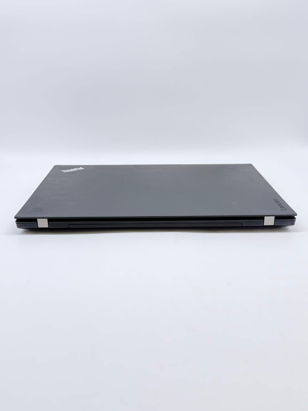 Lenovo ThinkPad T480 14″ Core i7 8th Gen 32GB RAM 512GB SSD w/ Mouse