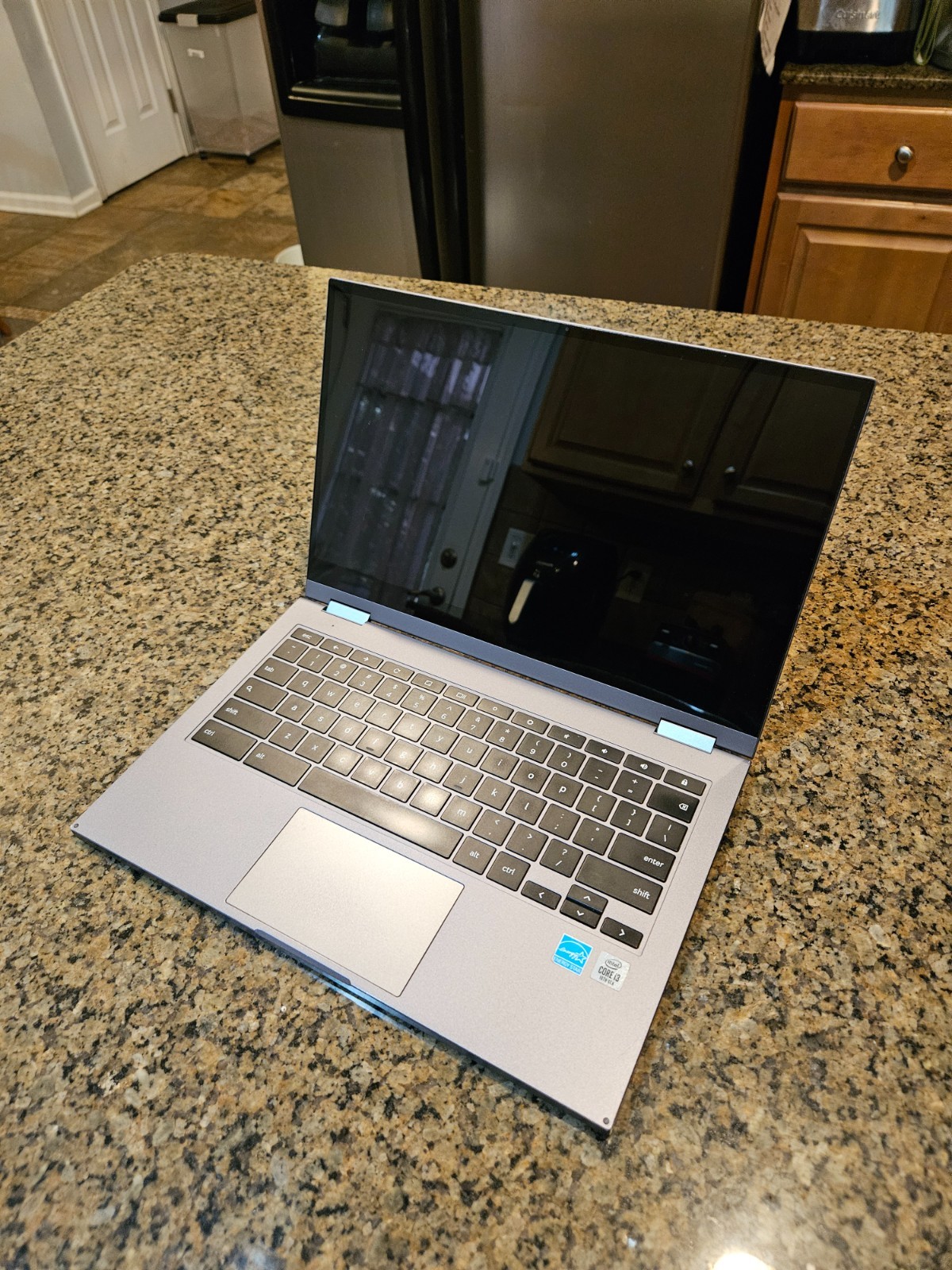 Samsung Galaxy Chromebook 2 13.3″ (128GB eMMC, Intel Core i3 10th Gen., 2.10…