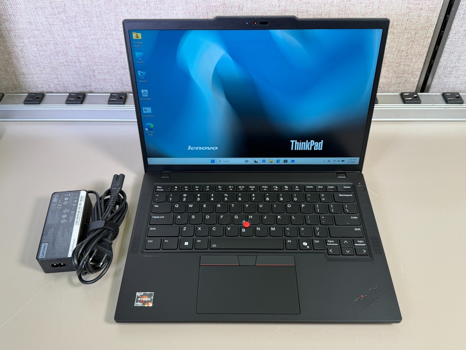 2025 LENOVO THINKPAD P14s GEN 5 AMD RYZEN 5 PRO 8640HS 16GB 512GB SSD 14″ LAPTOP
