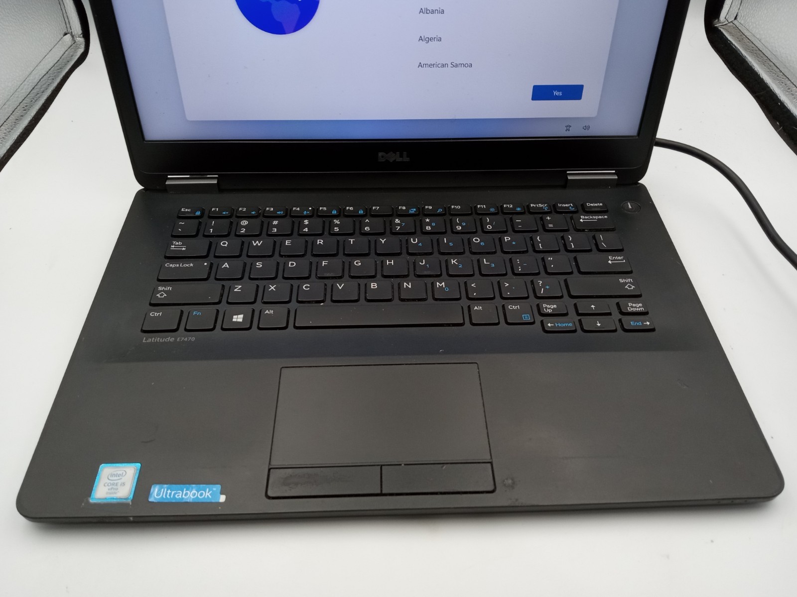 Dell Latitude e7470 14″ Laptop Intel i5 6th Gen 4GB RAM 128GB SSD Windows 11