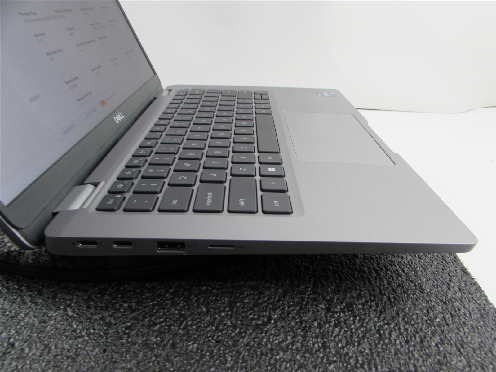 DELL LATITUDE 5330 FHD TOUCHSCREEN I5-1245U 10 CORE 512GB SSD 16GB RAM NO O.S