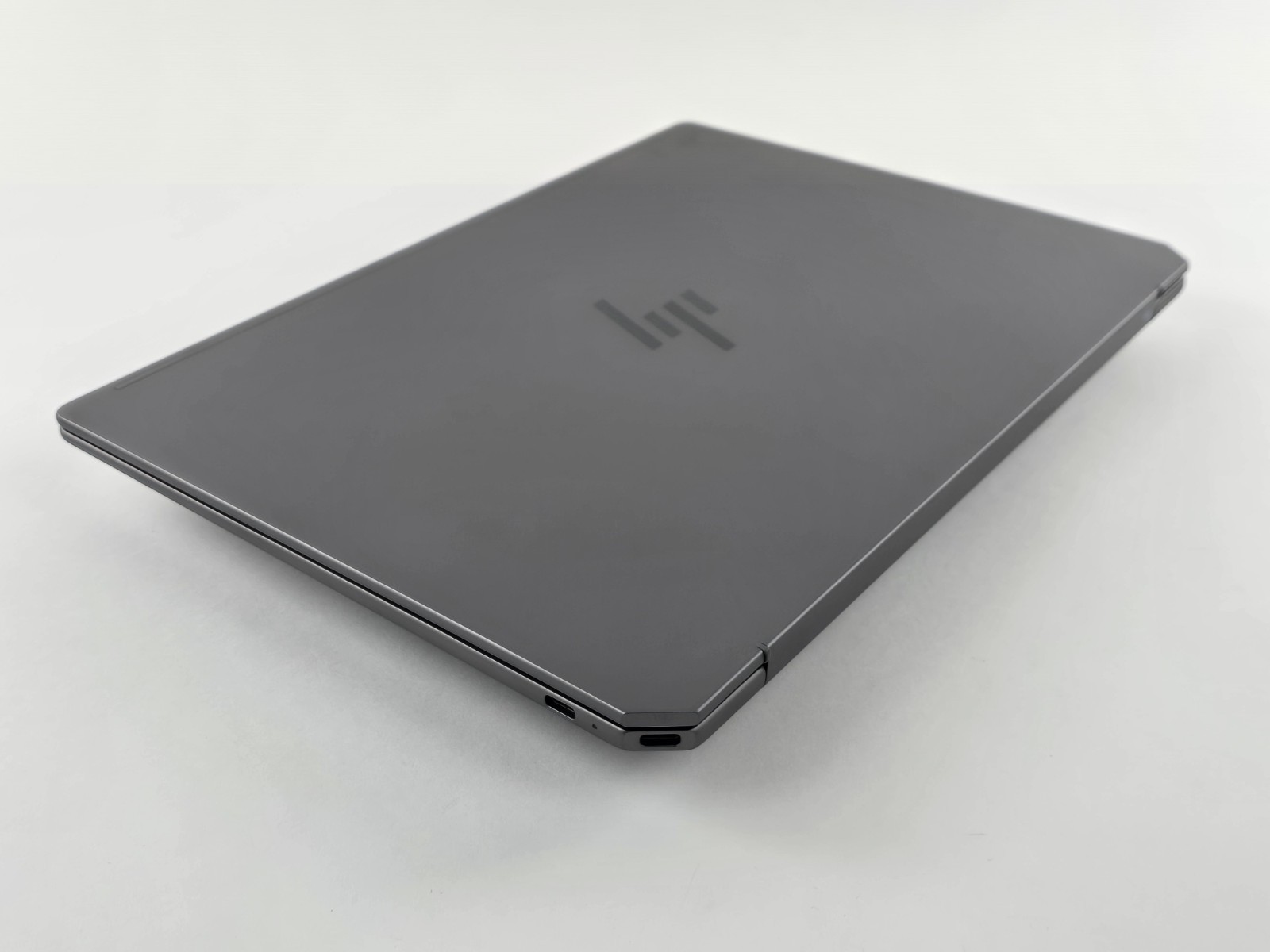 HP OmniBook Ultra 14″ 2.2K Touch, AMD Ryzen AI 9 365, 32GB RAM, 1TB SSD – Good
