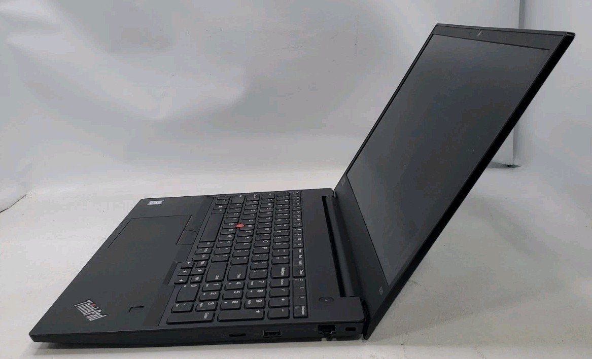LENOVO Thinkpad E580 Intel Core i3-7020U 2.30GHz 4GB RAM 256 GB SSD Windows 11