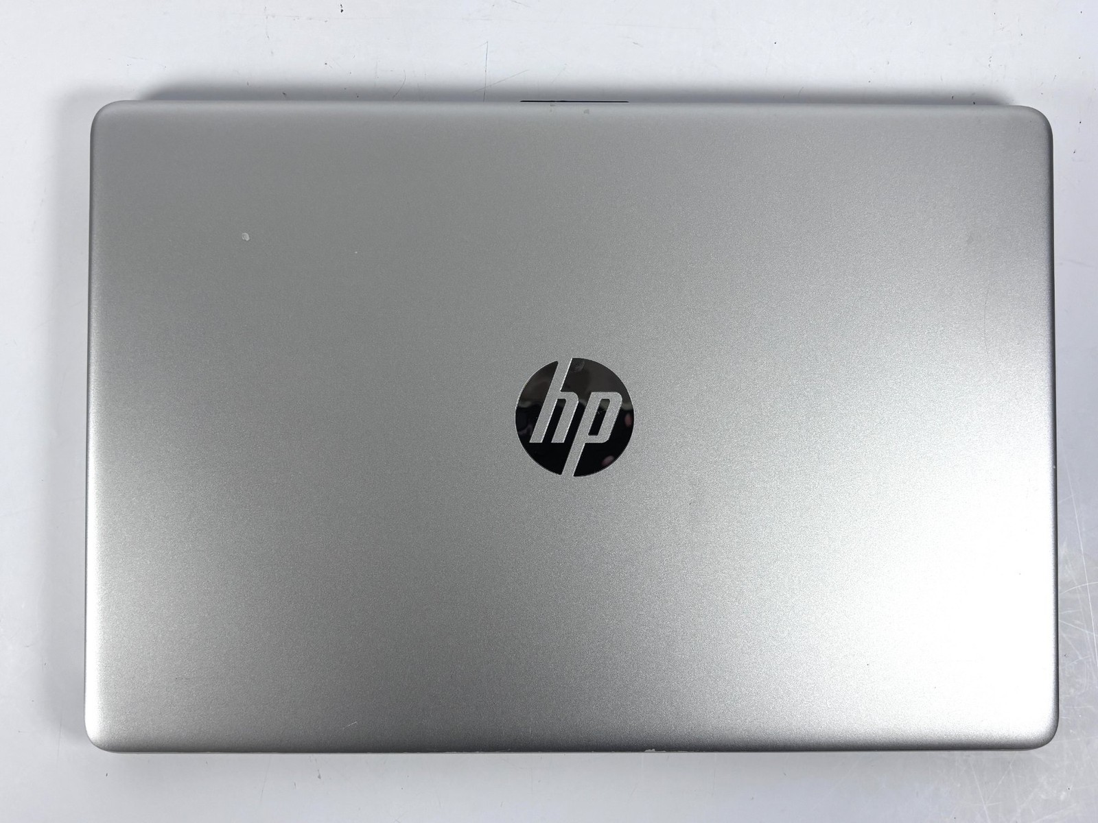 HP 15-dy2713st – 15.6″ FHD, 2.0GHz i3, 8GB RAM, 256GB SSD, Windows 11