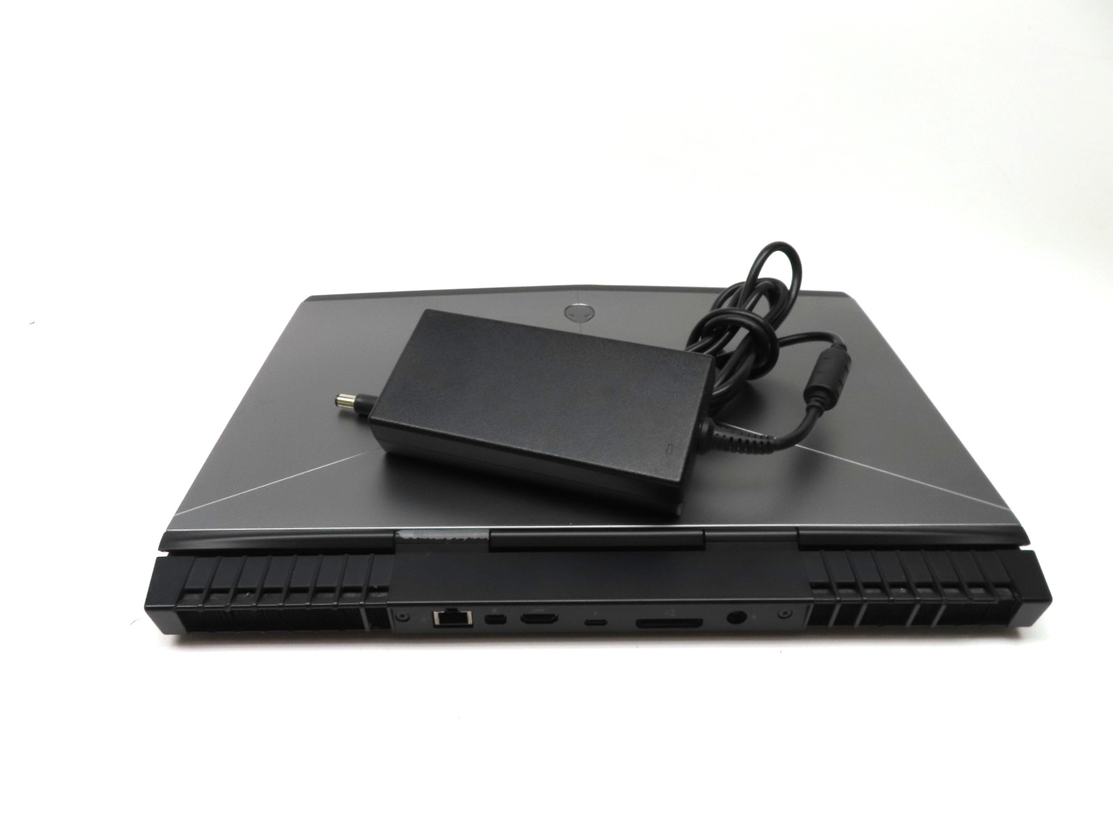 Alienware 15 R3 15.6″ Intel i5-7300HQ 2.50GHz 16GB RAM 1TB SSD GTX 1050 Ti
