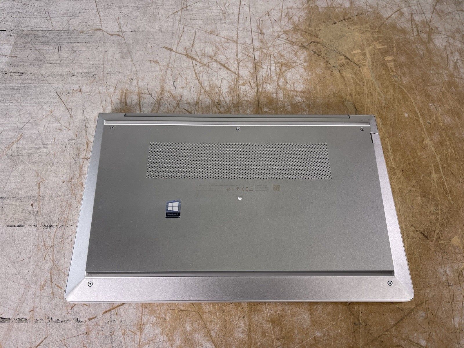 HP PROBOOK 450 G8 i5-1135G7 @ 2.4GHz, 4GB RAM, NO HDD/OS – (FOR PARTS)