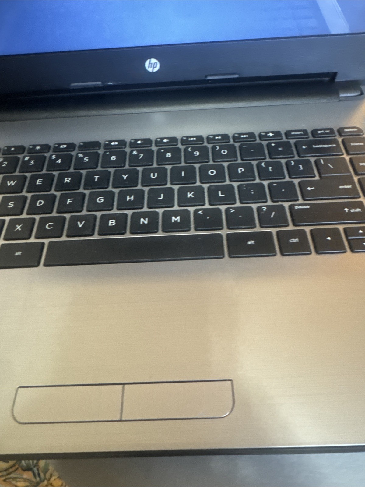 HP 14-an010nr 14″ AMD E2-7110, 32GB eMMC Chromebook w/ Webcam / HDMI NO CHARGER