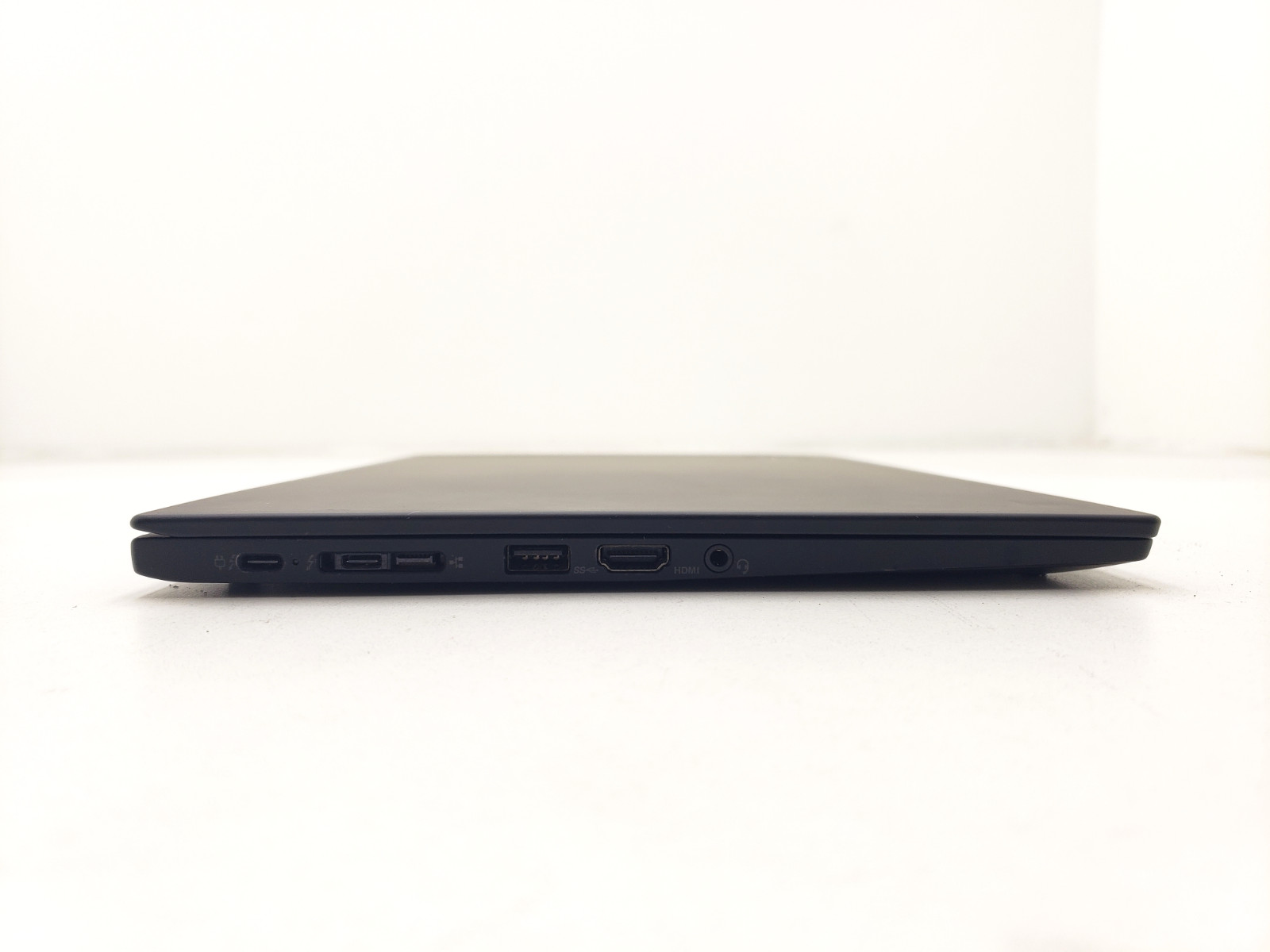 Lenovo ThinkPad X1 Carbon Gen 8 i7-10610U 16GB Ram 512GB SSD Win 11 Pro Laptop.
