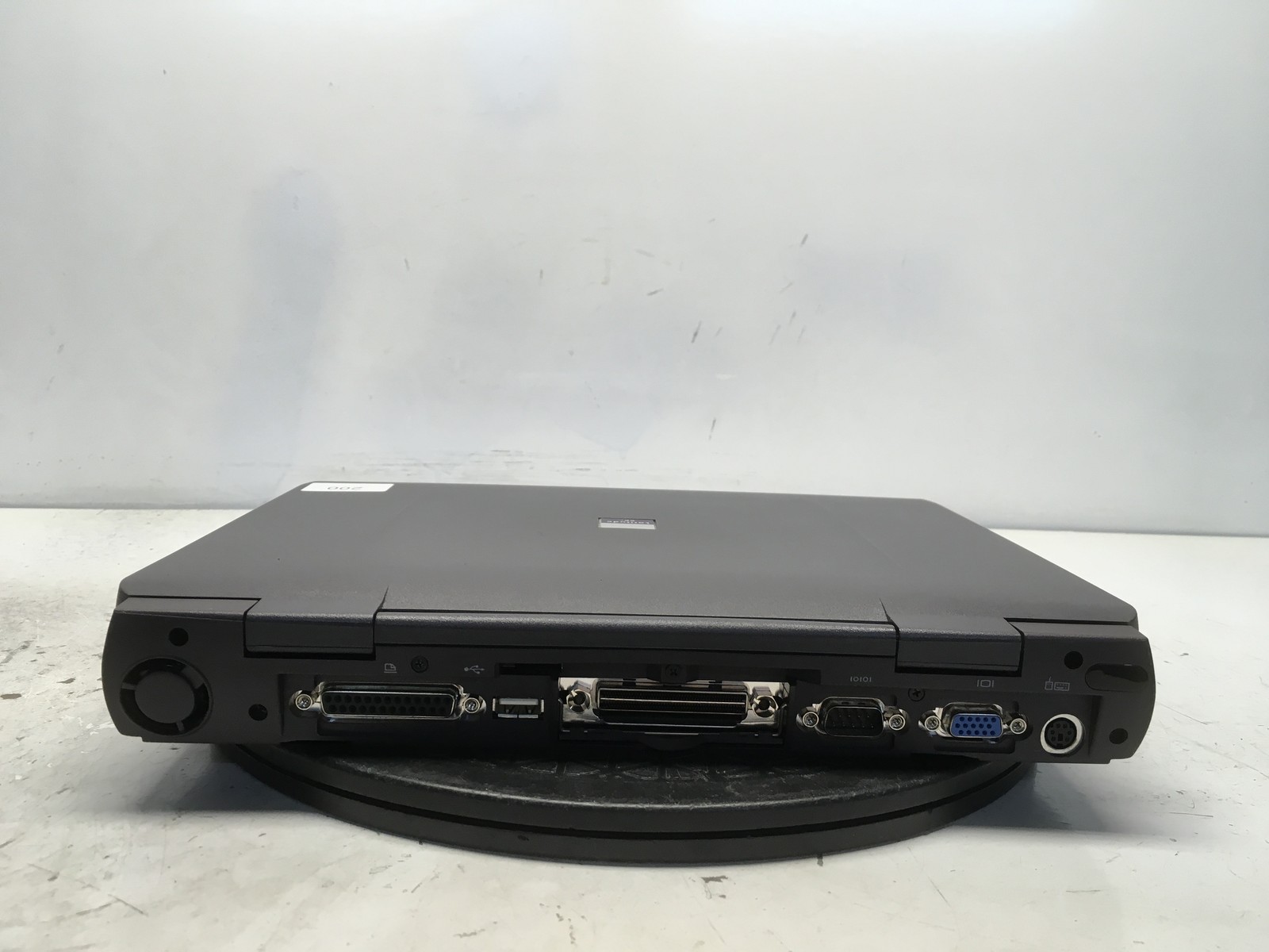 Dell Latitude CPi D266XT Intel Pentium II 266MHz 64 MB NO HDD No Batt
