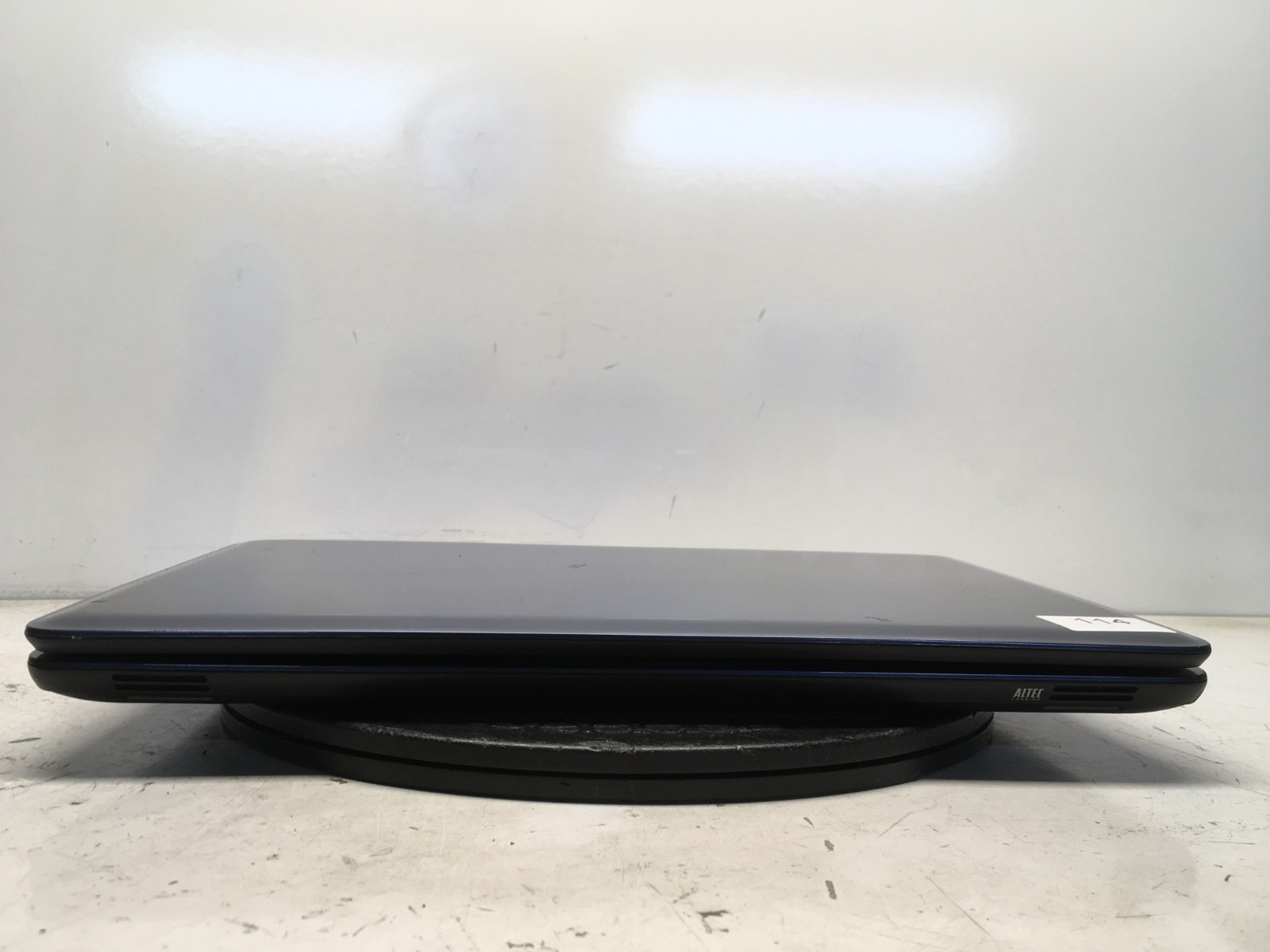 HP 2000-2B19WM AMD E-300 1300MHz 4 GB NO HDD – Cracked Screen