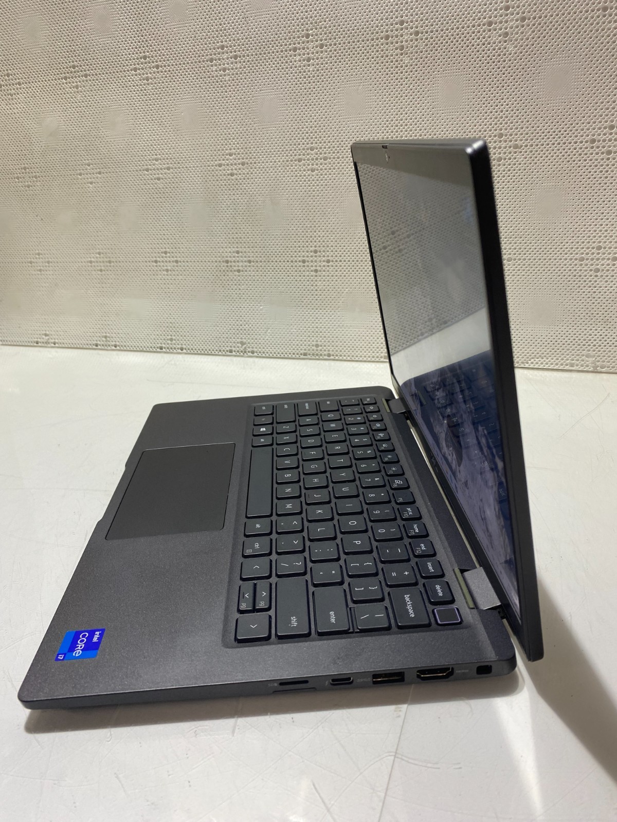 Dell Latitude 7420 14″ FHD 2.80GHz i7-1165G7 16GB RAM 512GB SSD NVME WI1P READ*