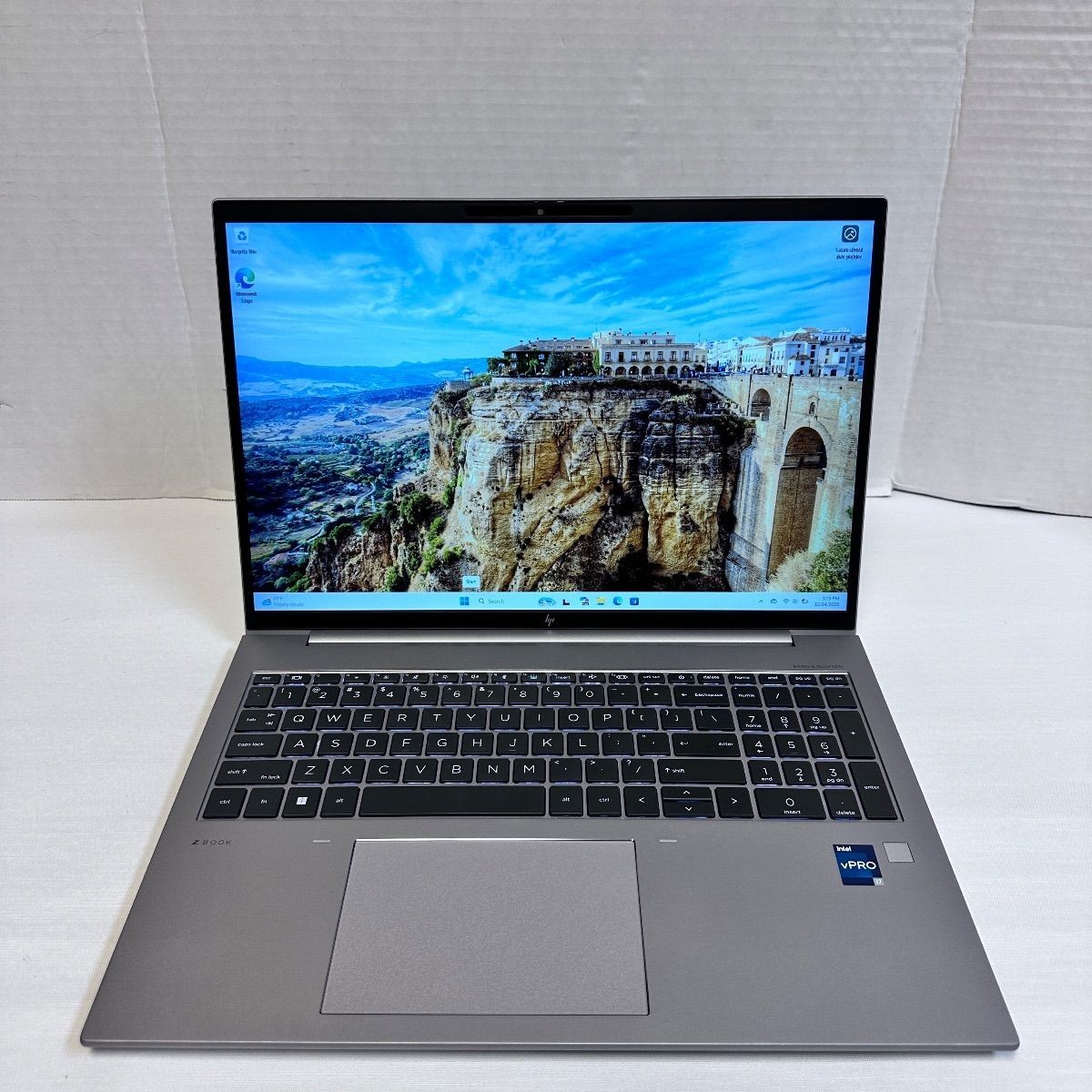 HP ZBook Firefly 16 inch G10 Mobile Workstation PC, i7-1370P, 32GB, 512GB SSD