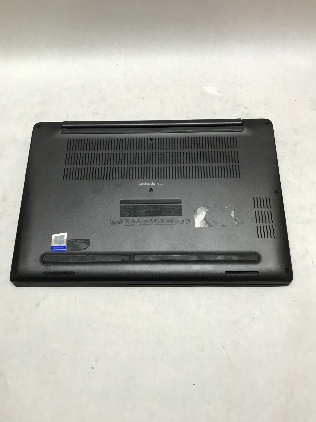 Dell Latitude 7300 13″ Intel Core i7 8GB RAM 256GB SSD Windows 10 C-Grade!! – DW