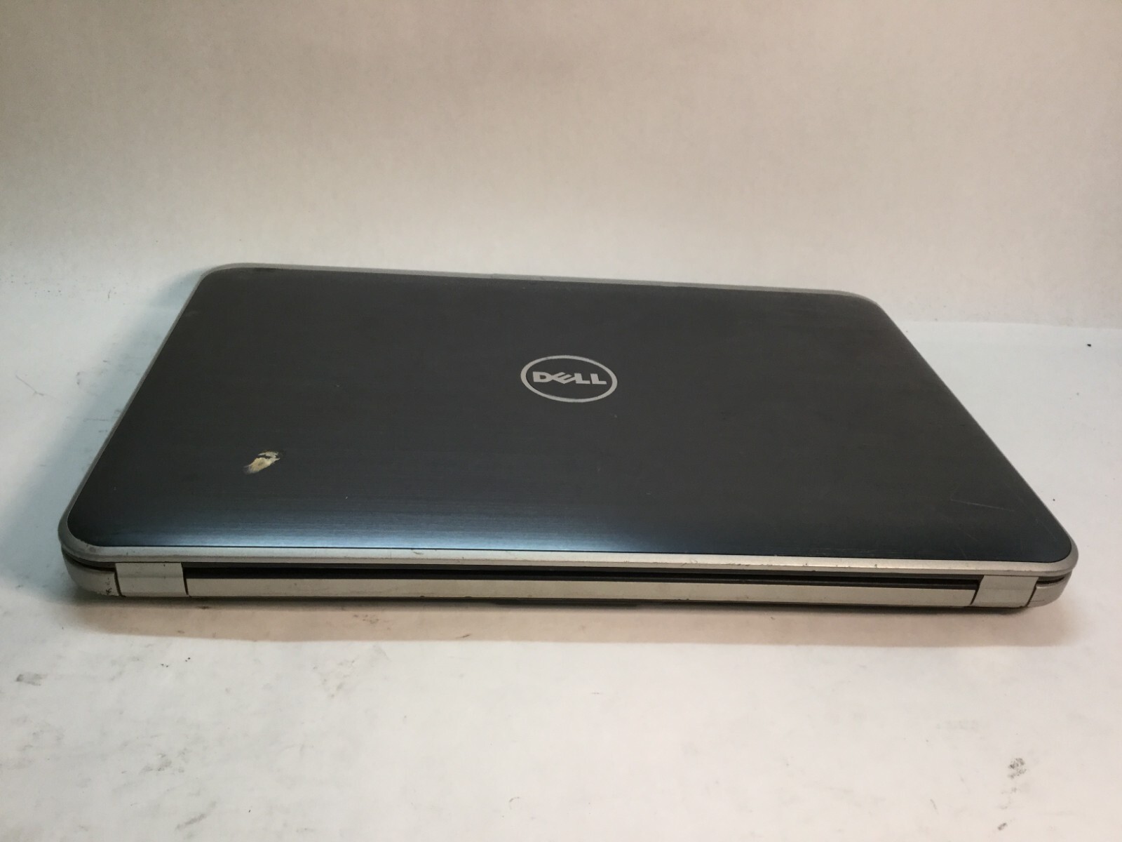 Dell Inspiron 5537 15″ Intel Core i3 4th Gen. -BOOTS/ CRACKED DISPLAY- MZ