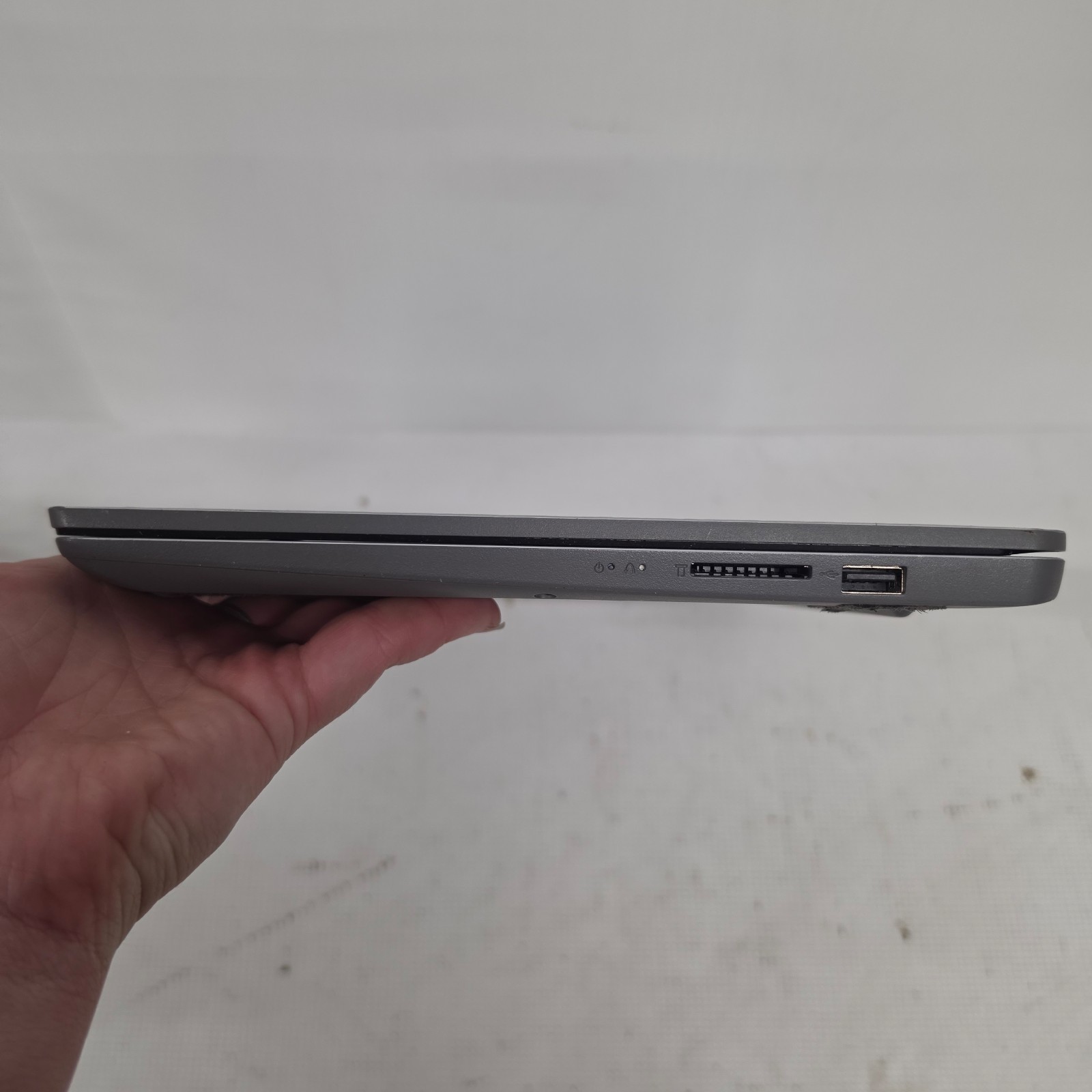 Lenovo Ideapad 1 14IGL7 14″ Laptop 4GB Ram N5030 1.10GHz 128GB SSD Win 11 Home