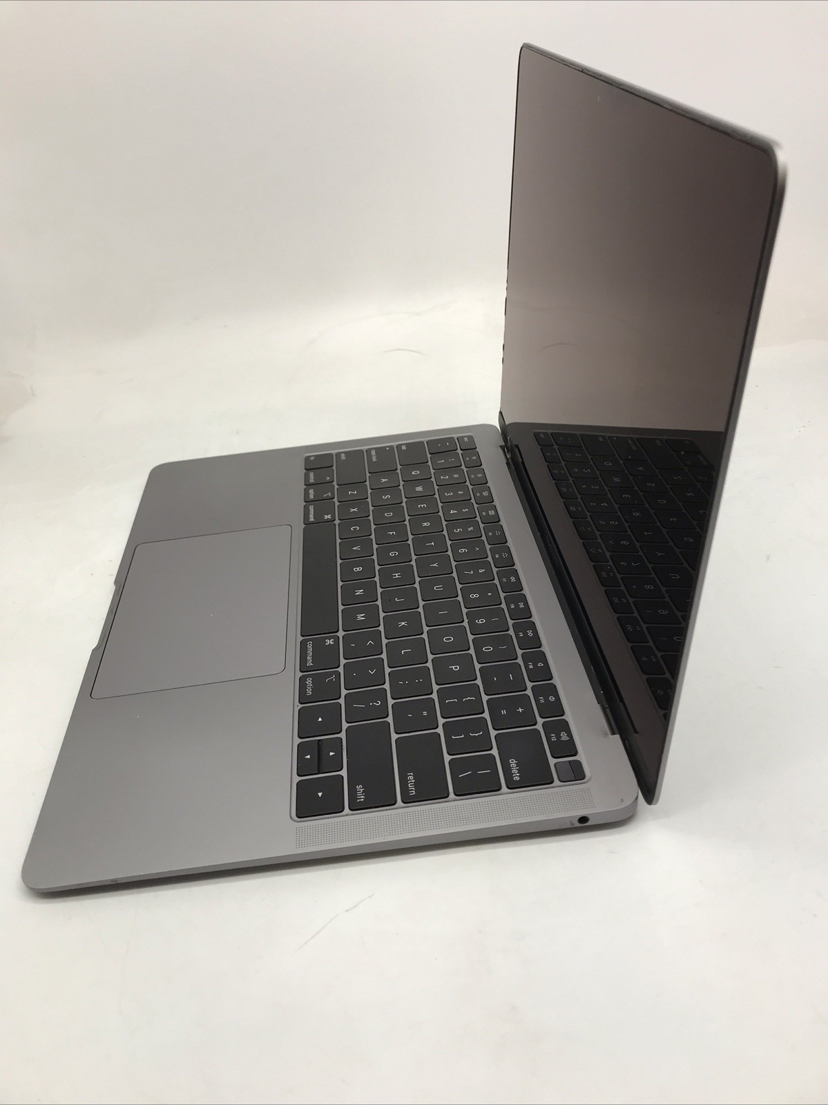 2018 Apple MacBook Air 13″ i5 1.6GHz 8GB 128GB – A1932 EMC3184 *Read* D/F Grade