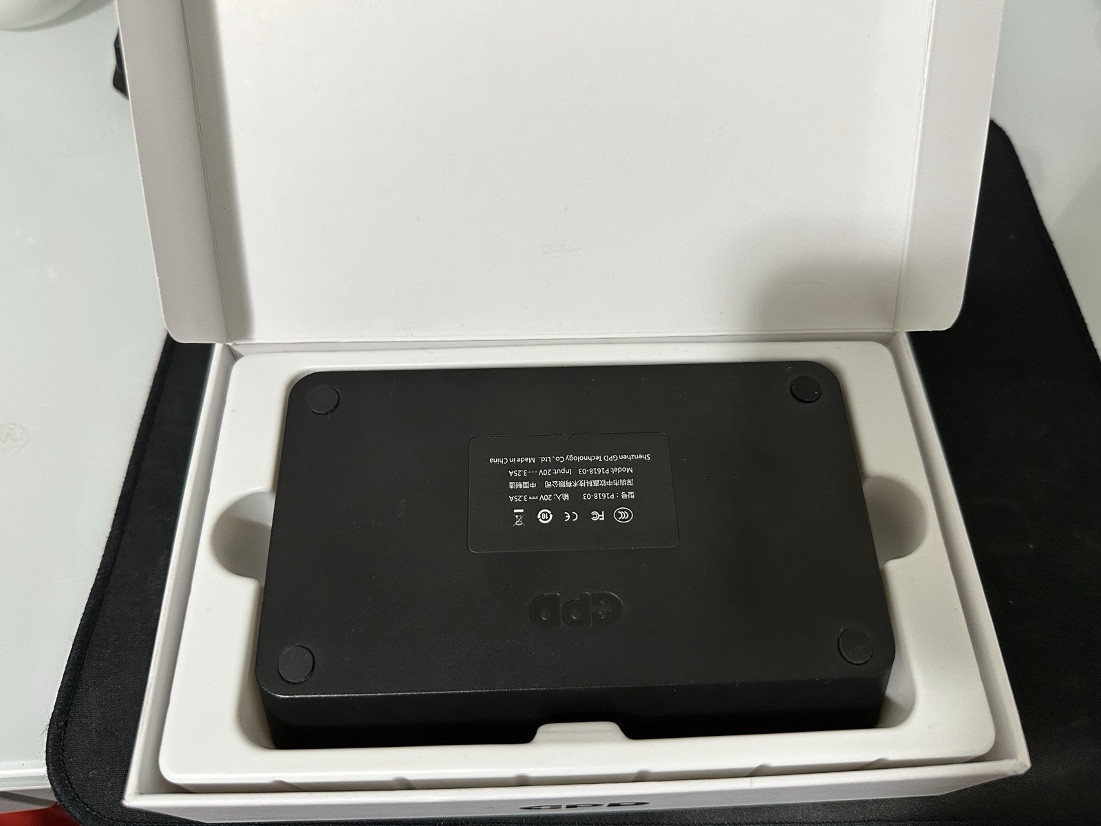 GPD Win 3 i7 16GB 1TB SSD 5.5in Win 11 w/ USB-C Dock, Box Black/Silver