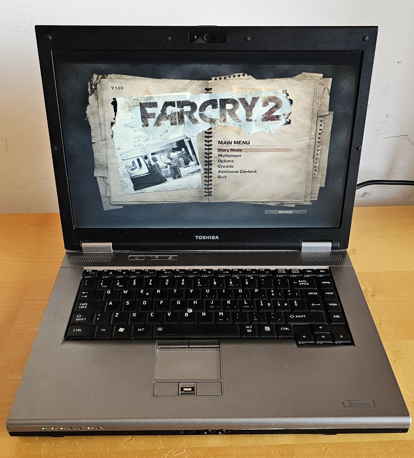 Toshiba Tecra A10-124 Windows 7 15.4″ Retrogaming N64 PS1 SNES SEGA Notebook PC