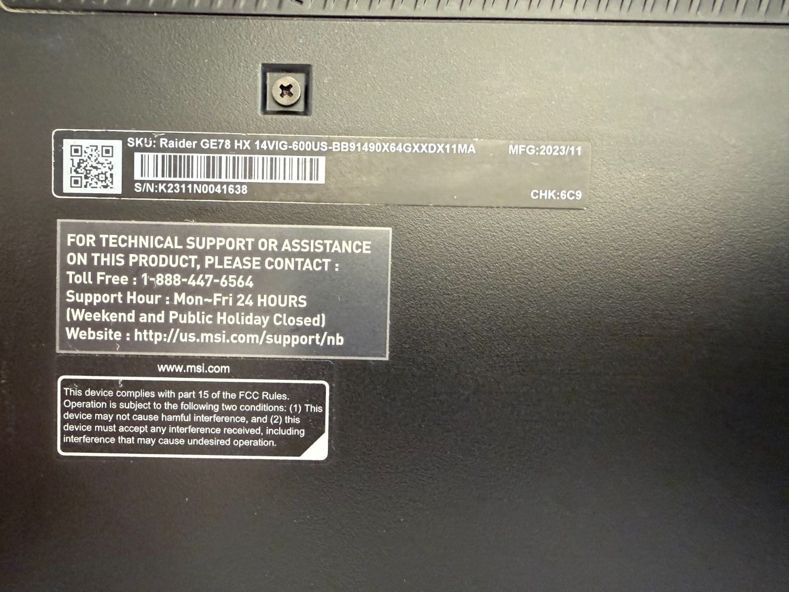 MSI Raider GE78HX RTX 4090 i9 96GB RAM 2TB SSD 17″ Gaming Laptop 14VIG-600US