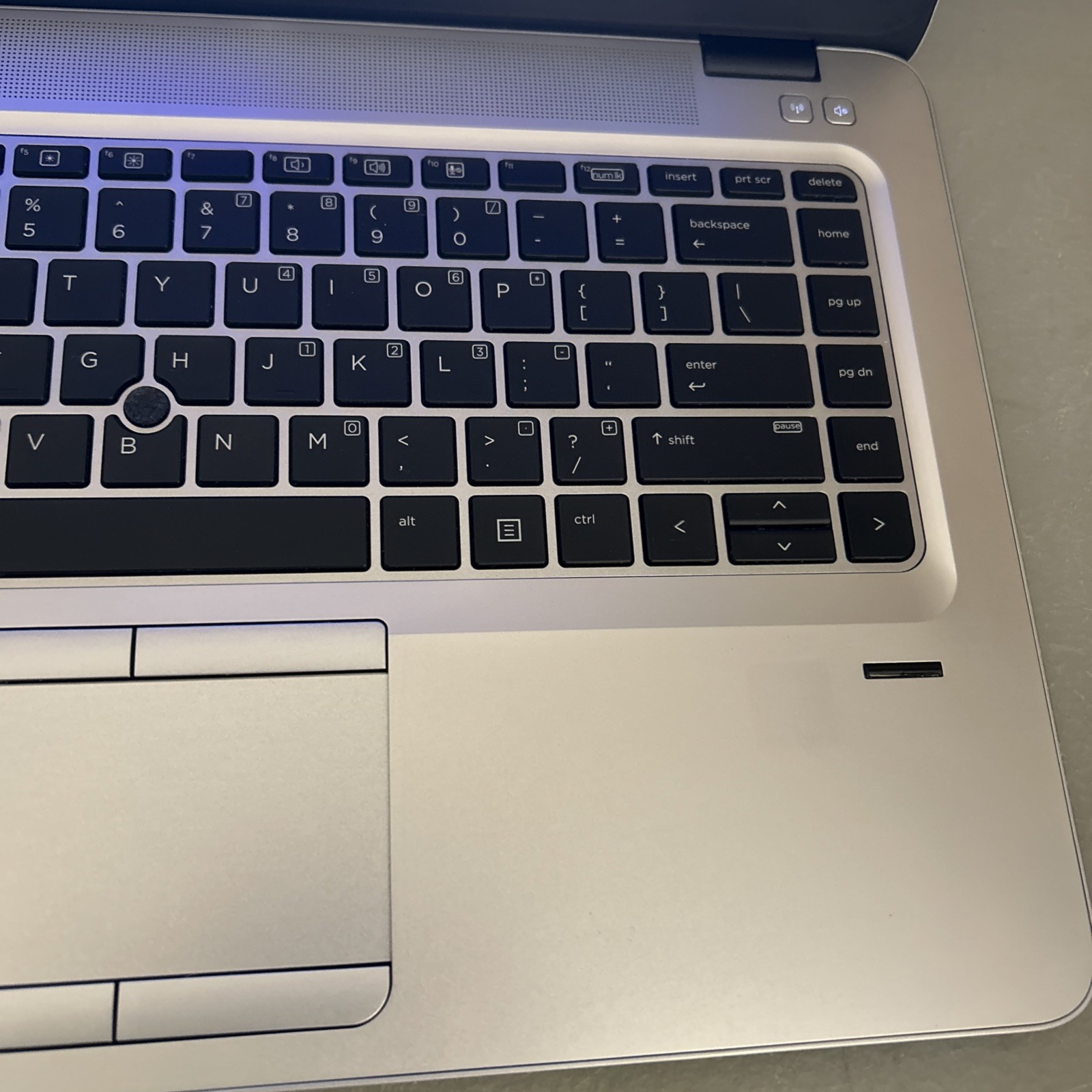 HP EliteBook 840 G4 14″ Core i5 8GB RAM, 256 GB SSD Window 11