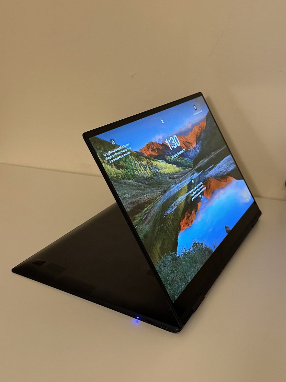 Samsung Galaxy Book Pro 360 15.6″ (1TB SSD, Intel Core i7 11th Gen., 2.80…